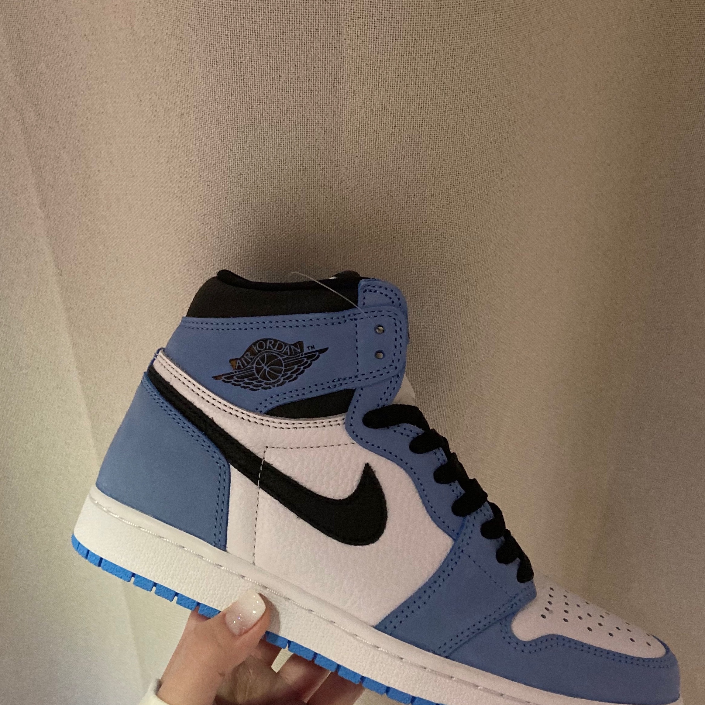 Jordan 1 Retro High OG University Blue, (GS) Jordan 1 Retro High OG University Blue 착용 스타일