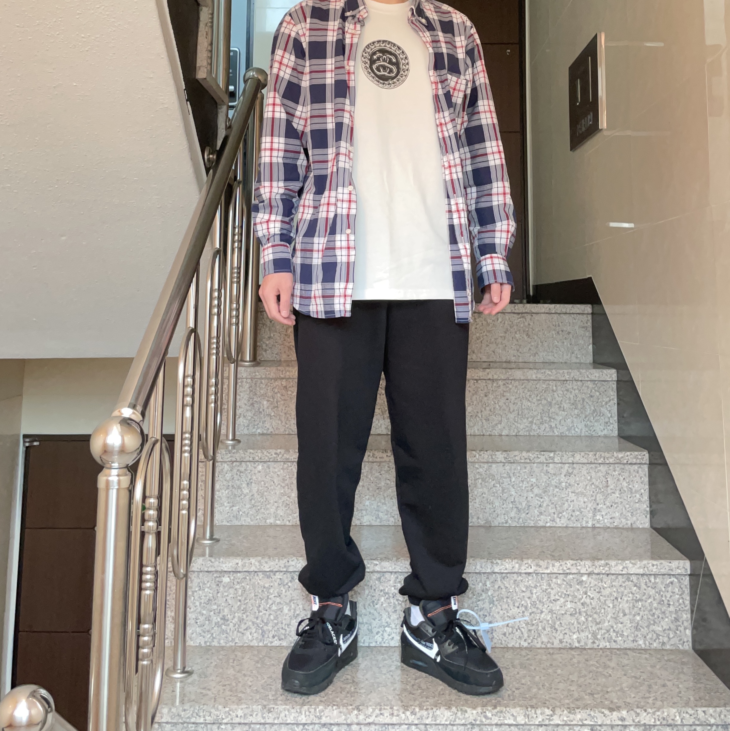 Nike x Off-White Air Max 90 V2 Black White 착용 스타일