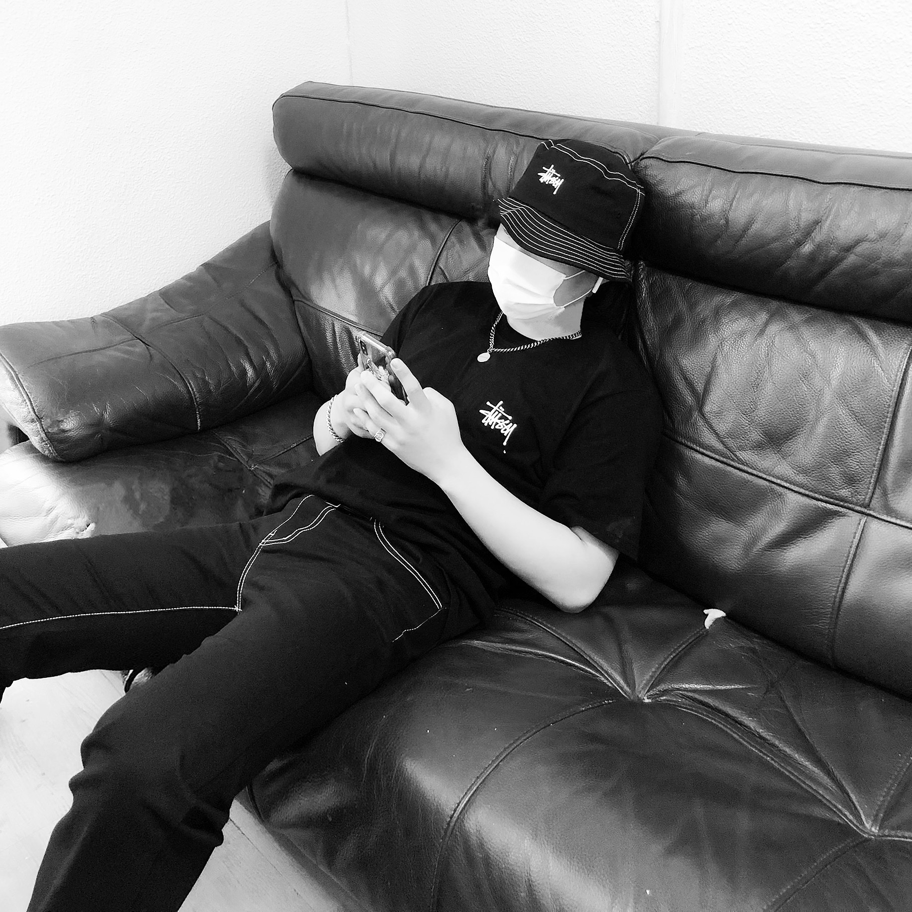 Stussy Stock DSM New York T-Shirt Black 착용 스타일