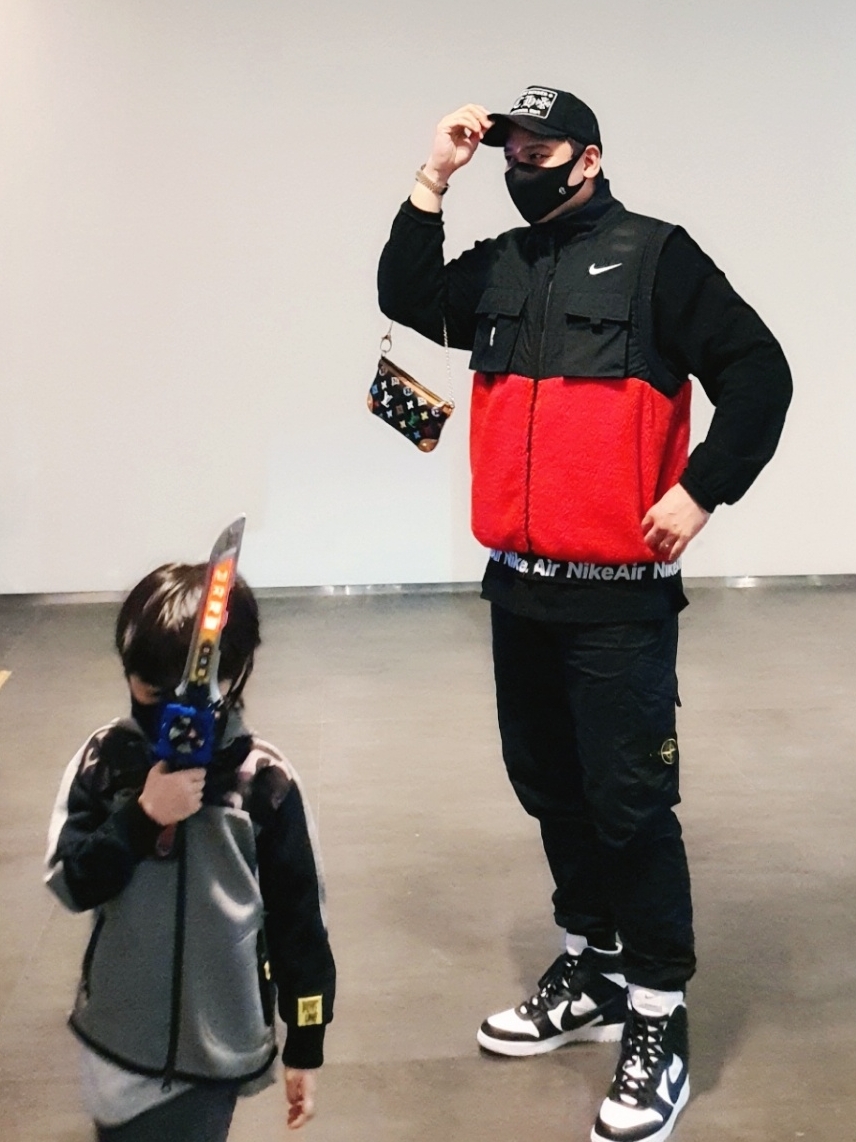 Nike x Ambush Dunk High Black, Supreme x Stone Island Camo Cargo Pants Black - 19SS 착용 스타일 - 1