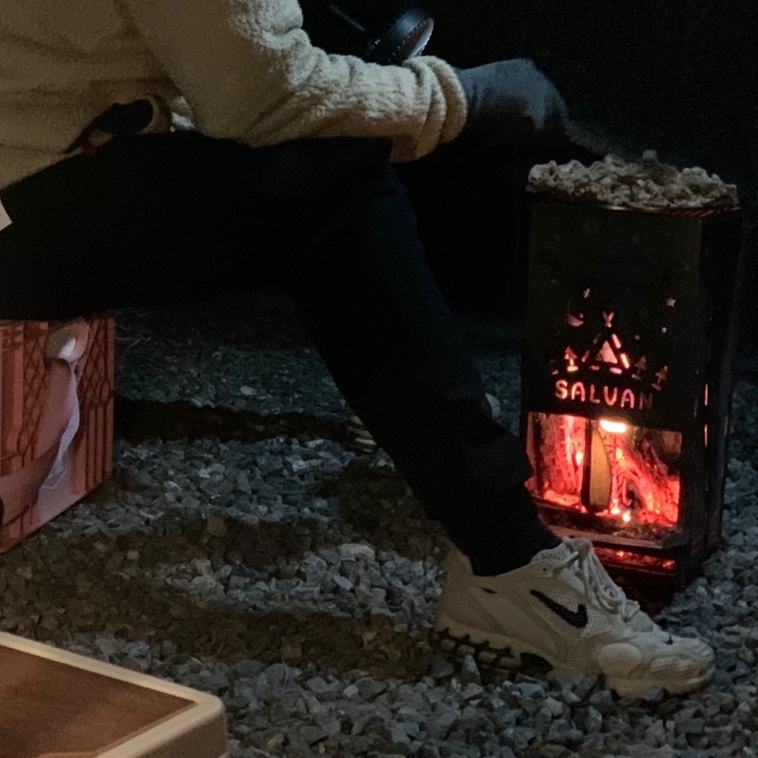 Nike x Stussy Air Zoom Spiridon Cage 2 Fossil 착용 스타일 - 2