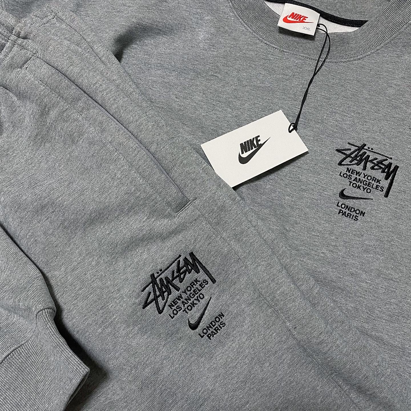 Nike x Stussy Air Zoom Spiridon Cage 2 Fossil, Nike x Stussy NRG ZR Fleece Pants Heather Grey - US/EU 착용 스타일 - 2
