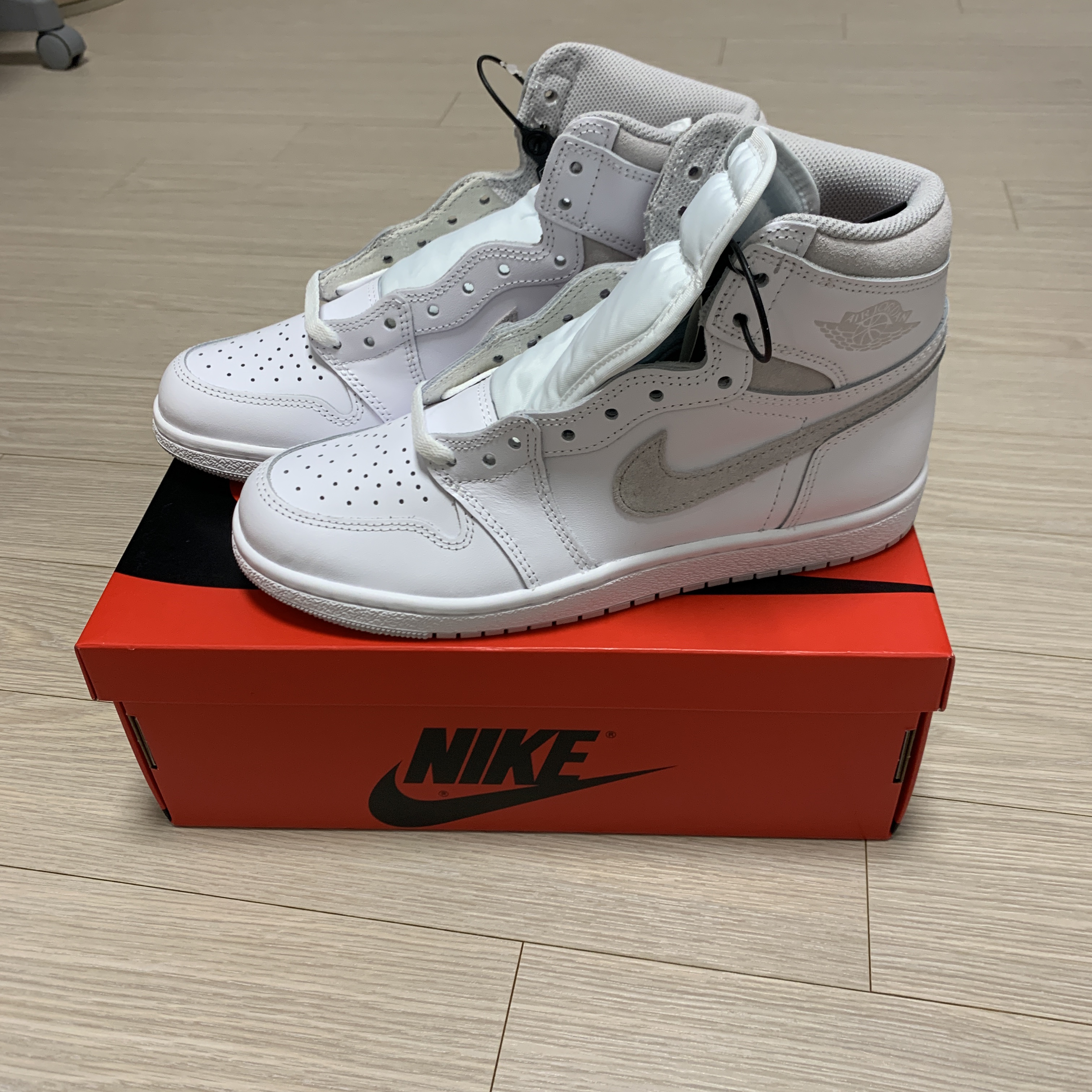 Jordan 1 High 85 Neutral Grey 착용 스타일 - 1