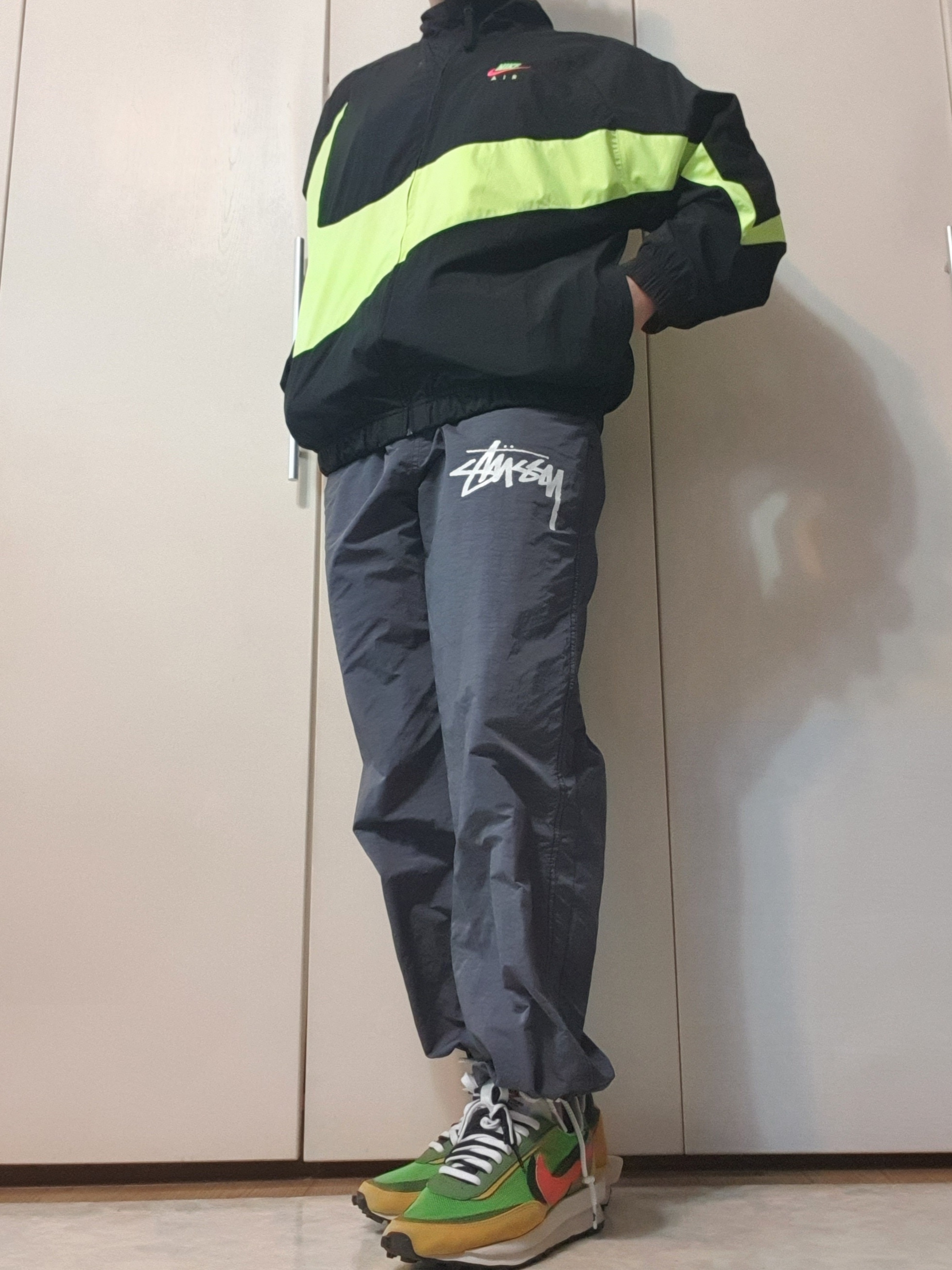 Nike x Stussy Beach Pants Off Noir, Nike x Sacai LDWaffle Green Multi 착용 스타일