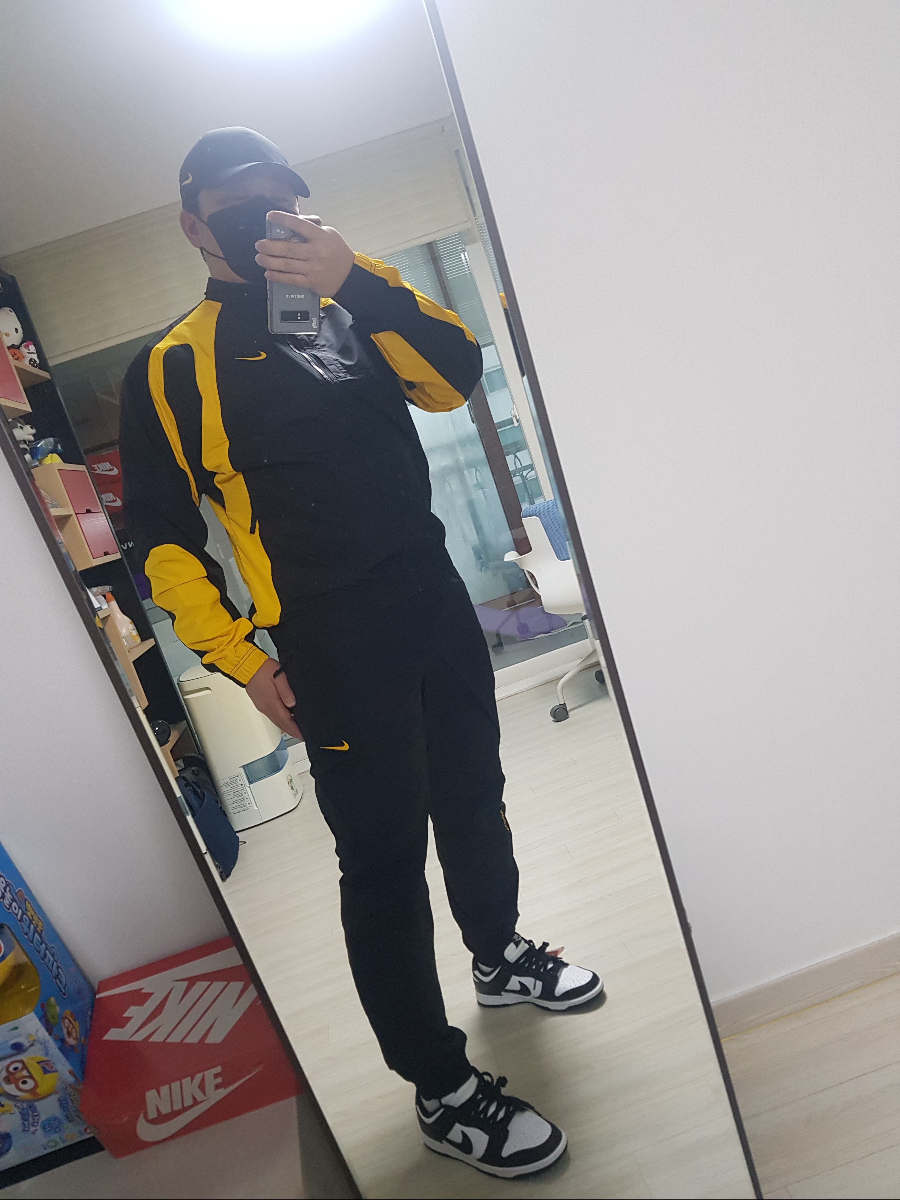 Nike x Drake Nocta Essential Track Jacket - Asia, Nike x Drake Nocta Fleece Pants Black - Asia 착용 스타일
