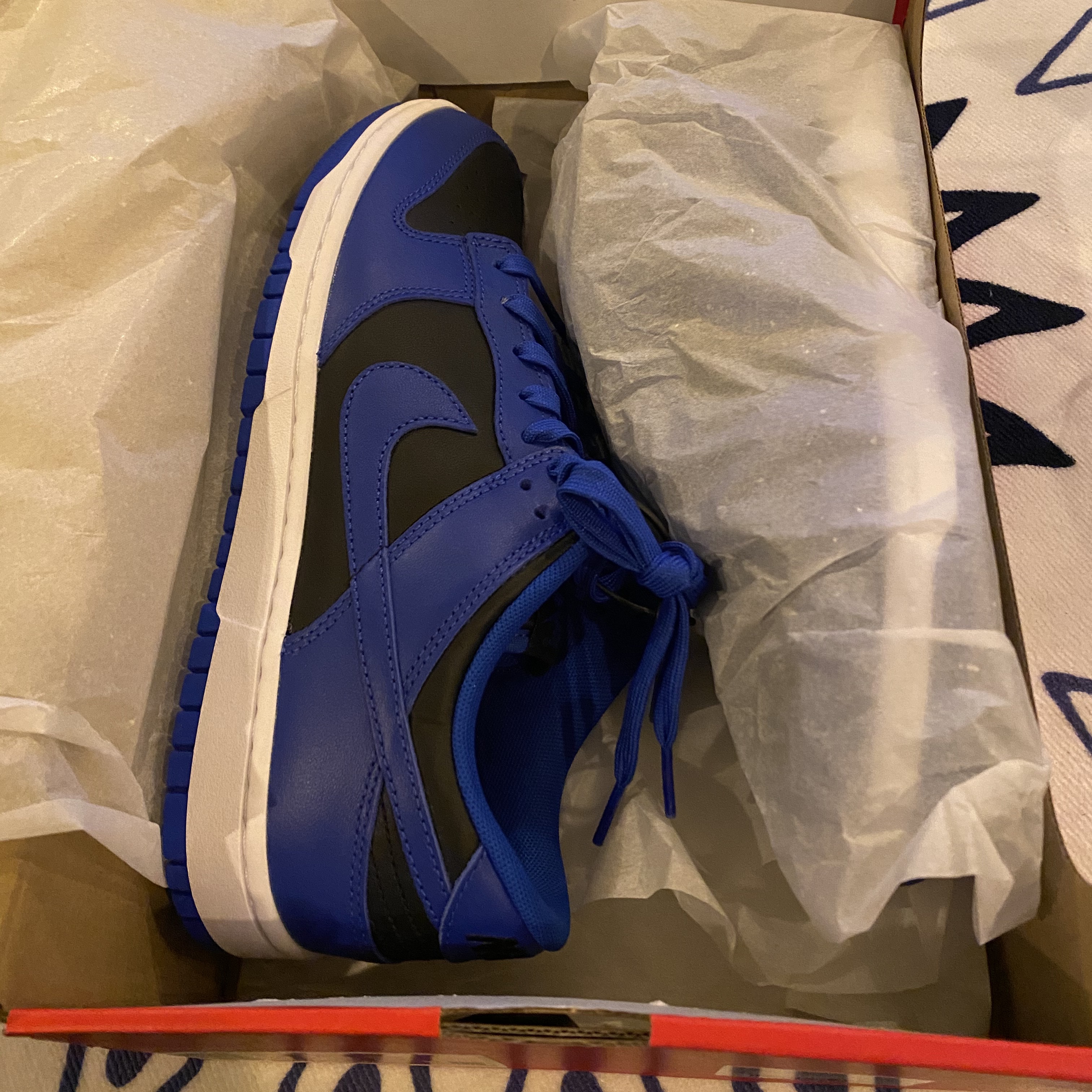 Nike Dunk Low Retro Hyper Cobalt 착용 스타일