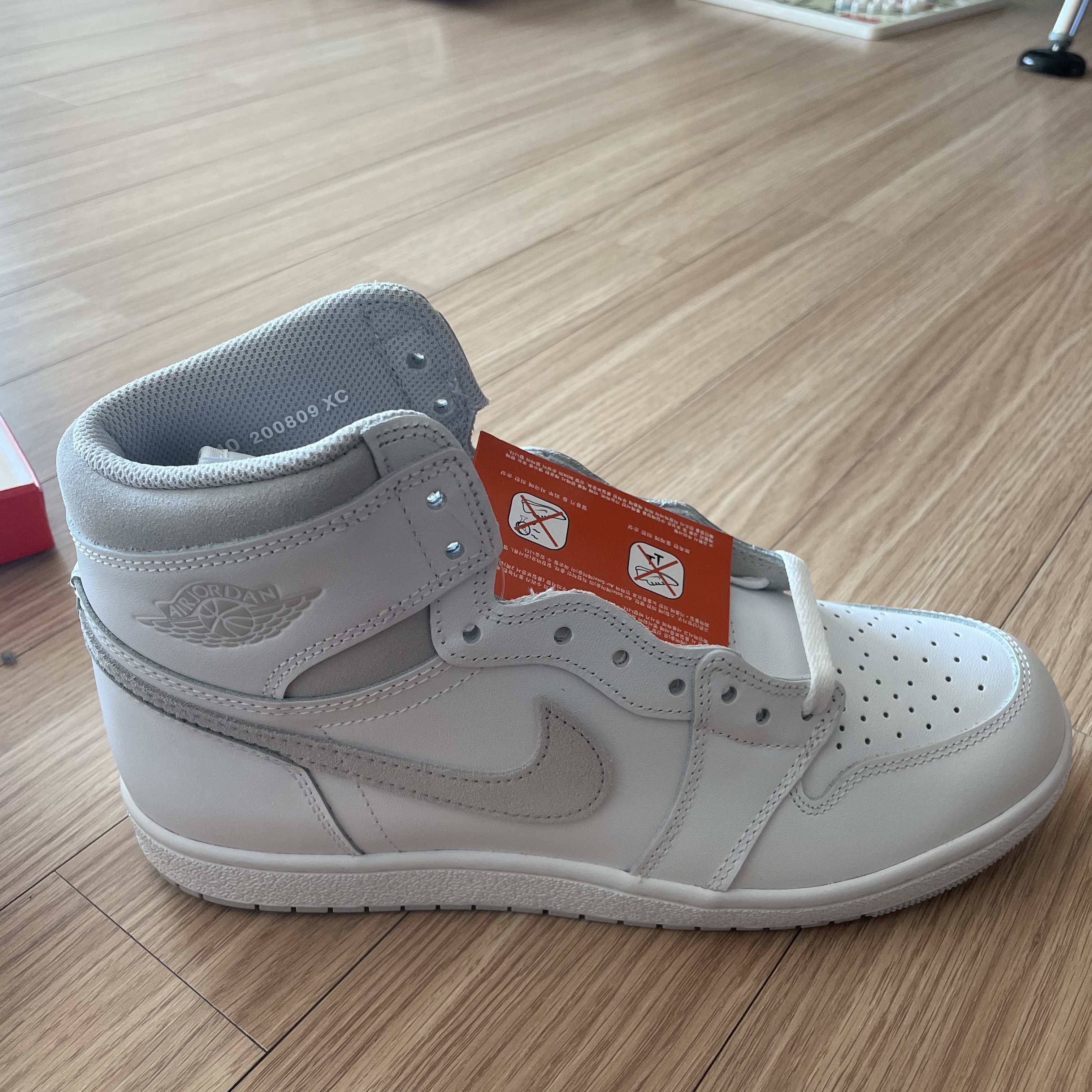 Jordan 1 High 85 Neutral Grey 착용 스타일 - 2