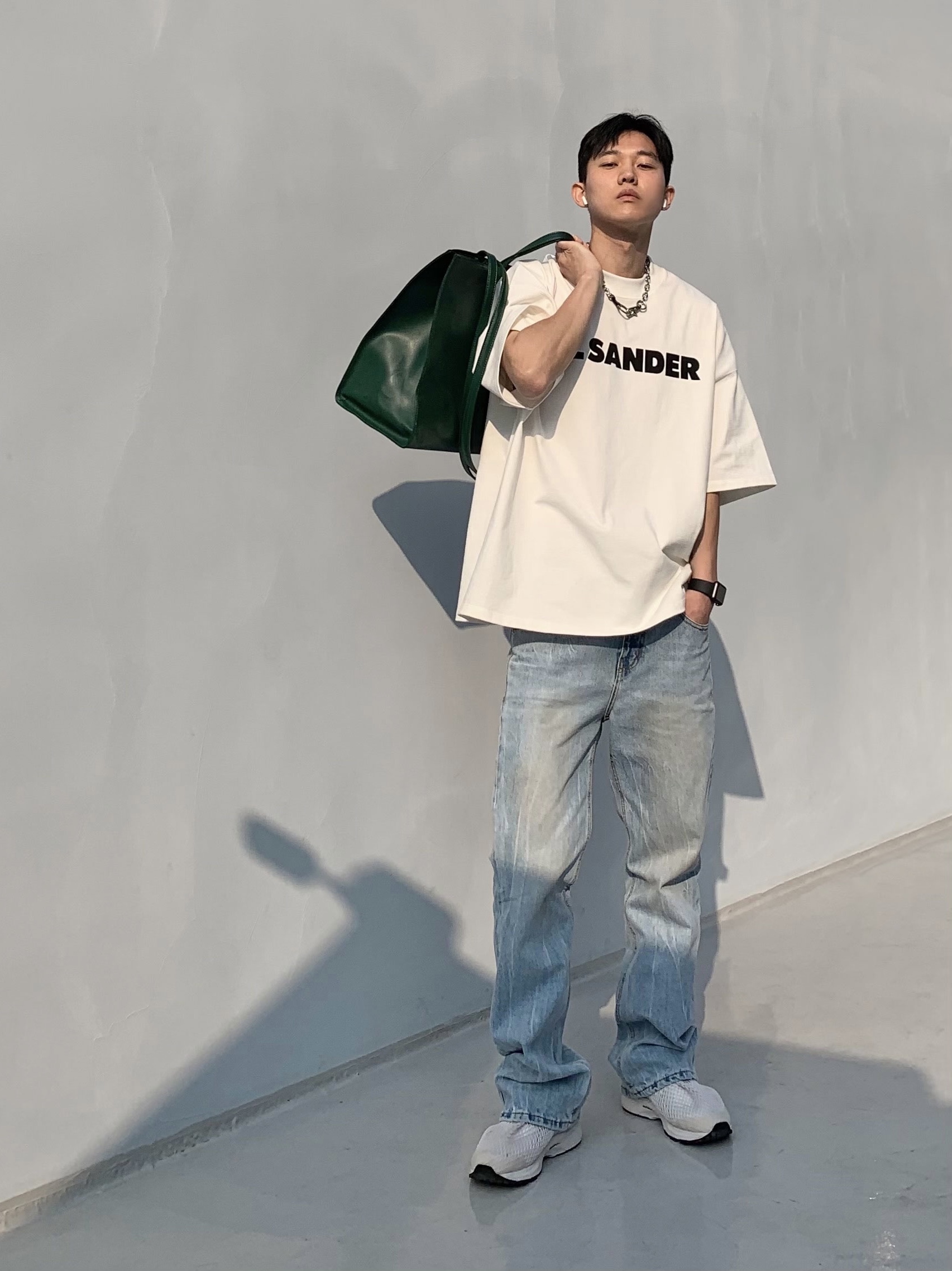 Asics x Vivienne Westwood Gel-Kayano 26 Birch White 착용 스타일 - 2