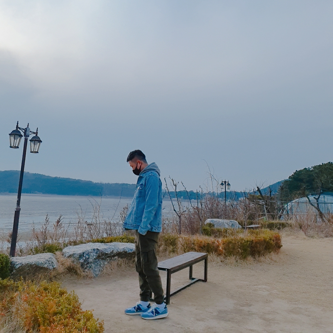 New Balance 237 Reflection Eclipse 착용 스타일
