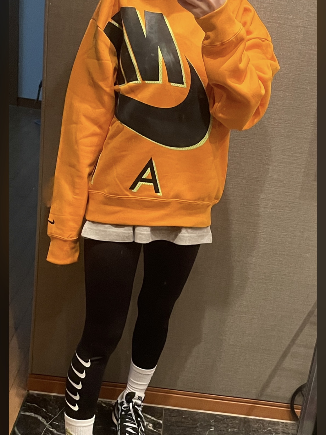 Nike x Kim Jones Fleece Crew Circuit Orange - Asia, Nike x Kim Jones Oversized T-Shirt Grey Heather - Asia 착용 스타일 - 2