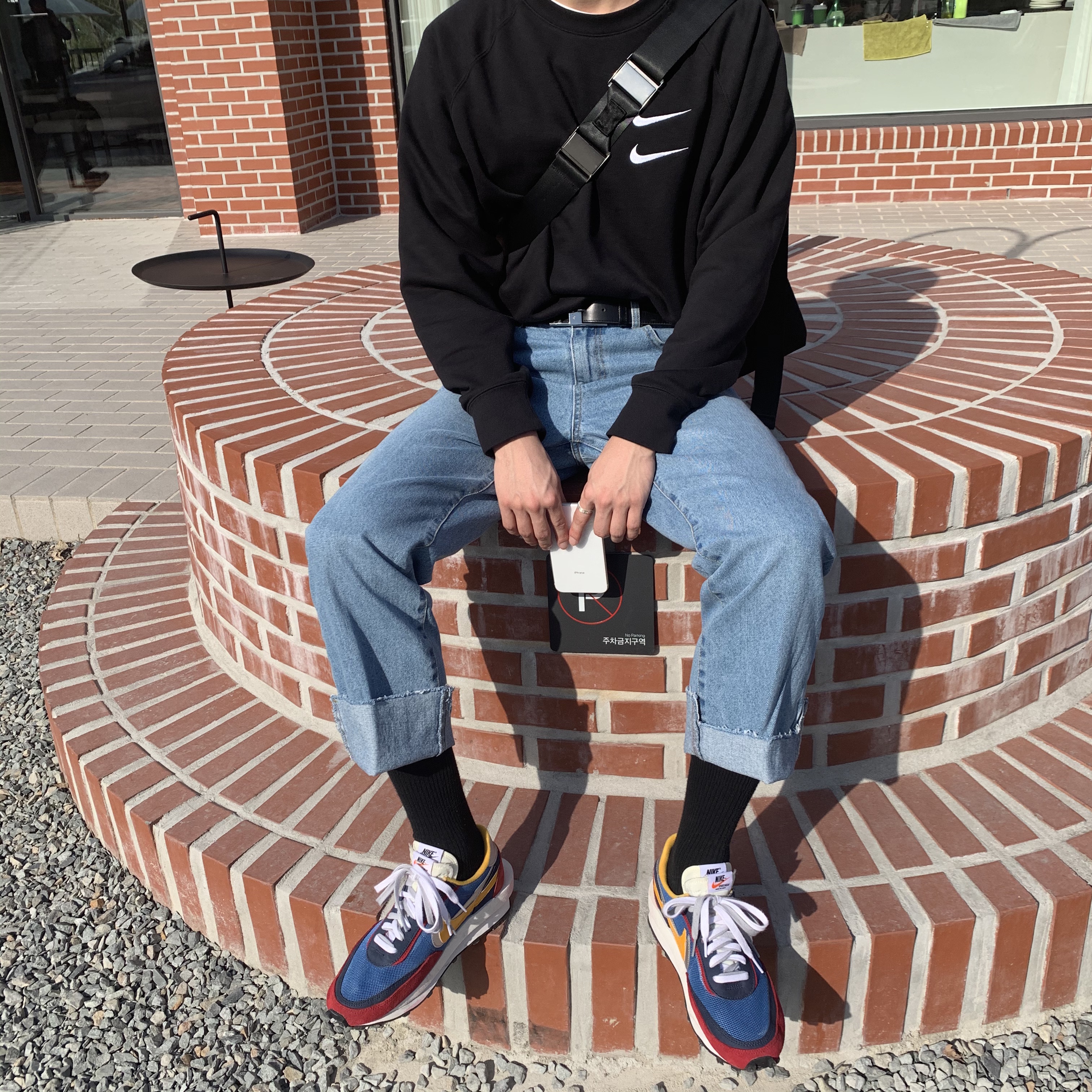 Nike x Sacai LDWaffle Blue Multi 착용 스타일