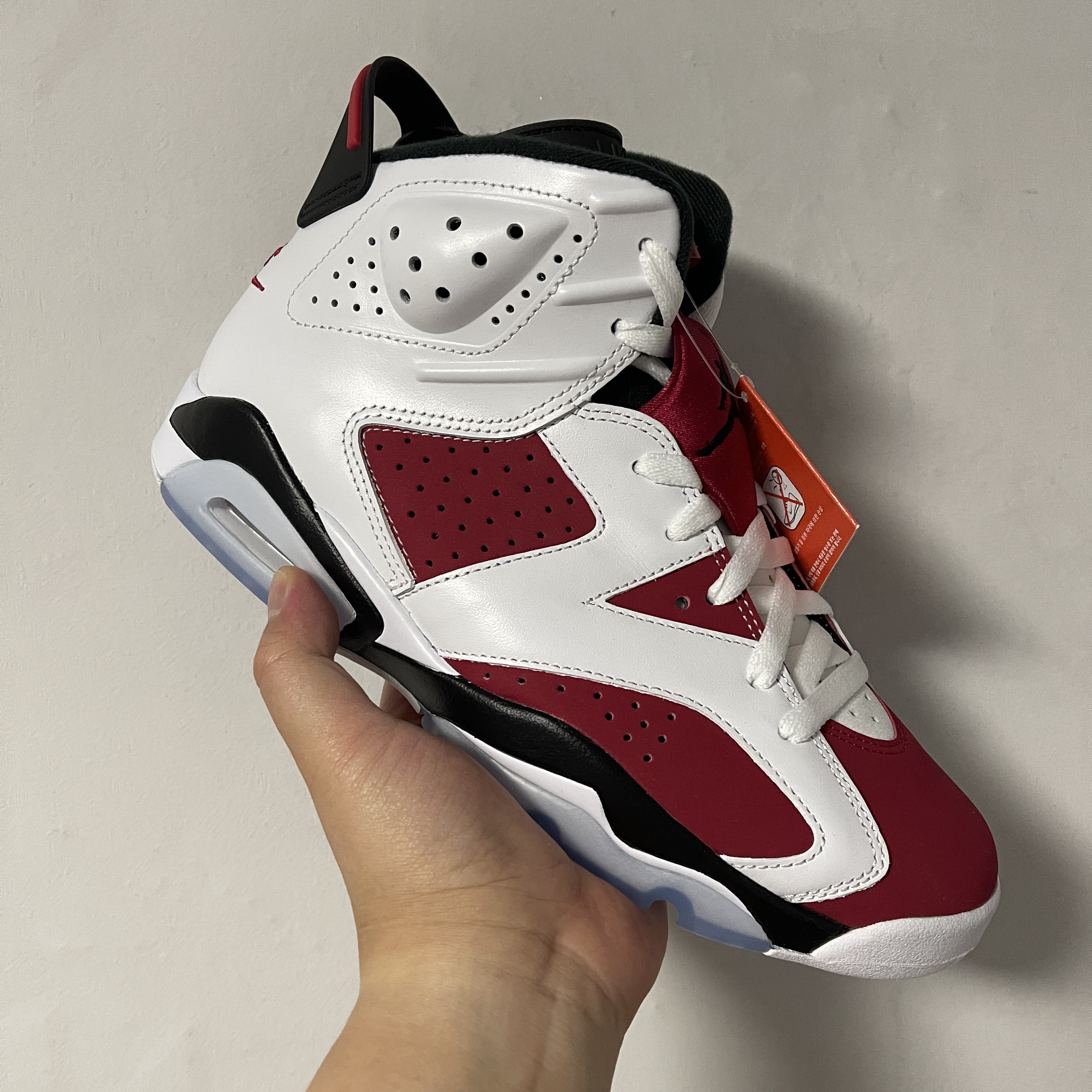 Jordan 6 Retro Carmine 2021 착용 스타일