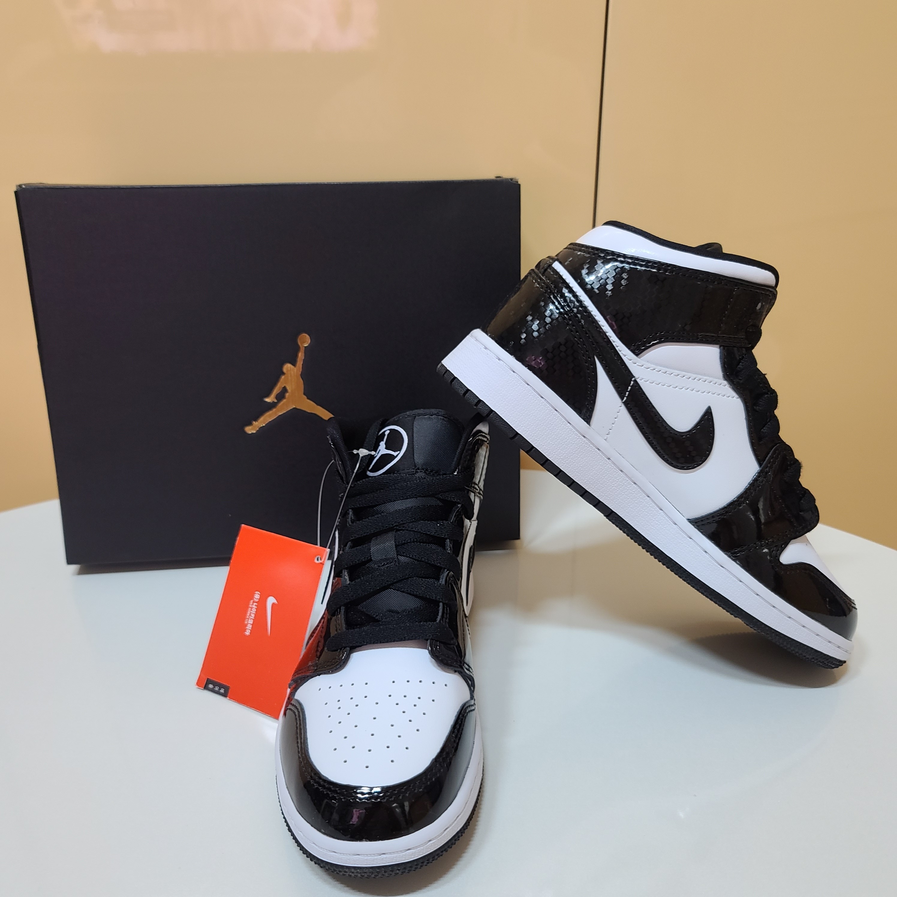 (GS) Jordan 1 Mid SE ASW Black 착용 스타일 - 2
