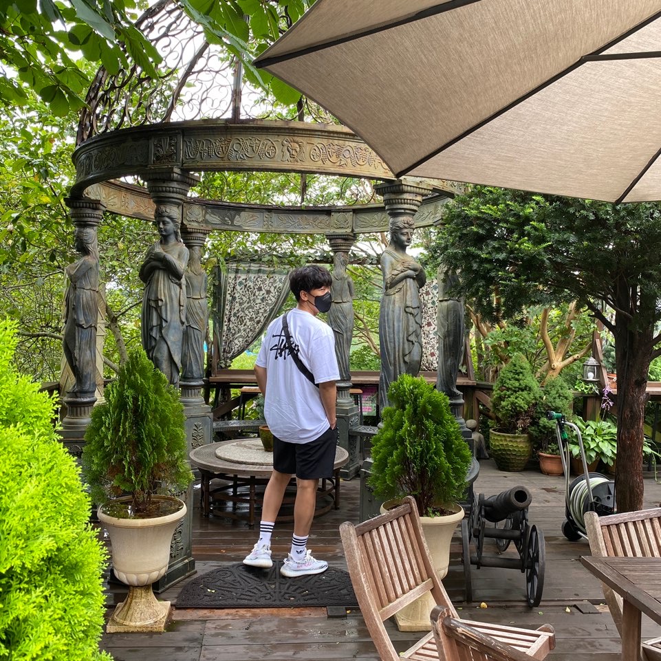 Adidas Yeezy Boost 350 V2 Zebra 2017/2019/2020 착용 스타일 - 1