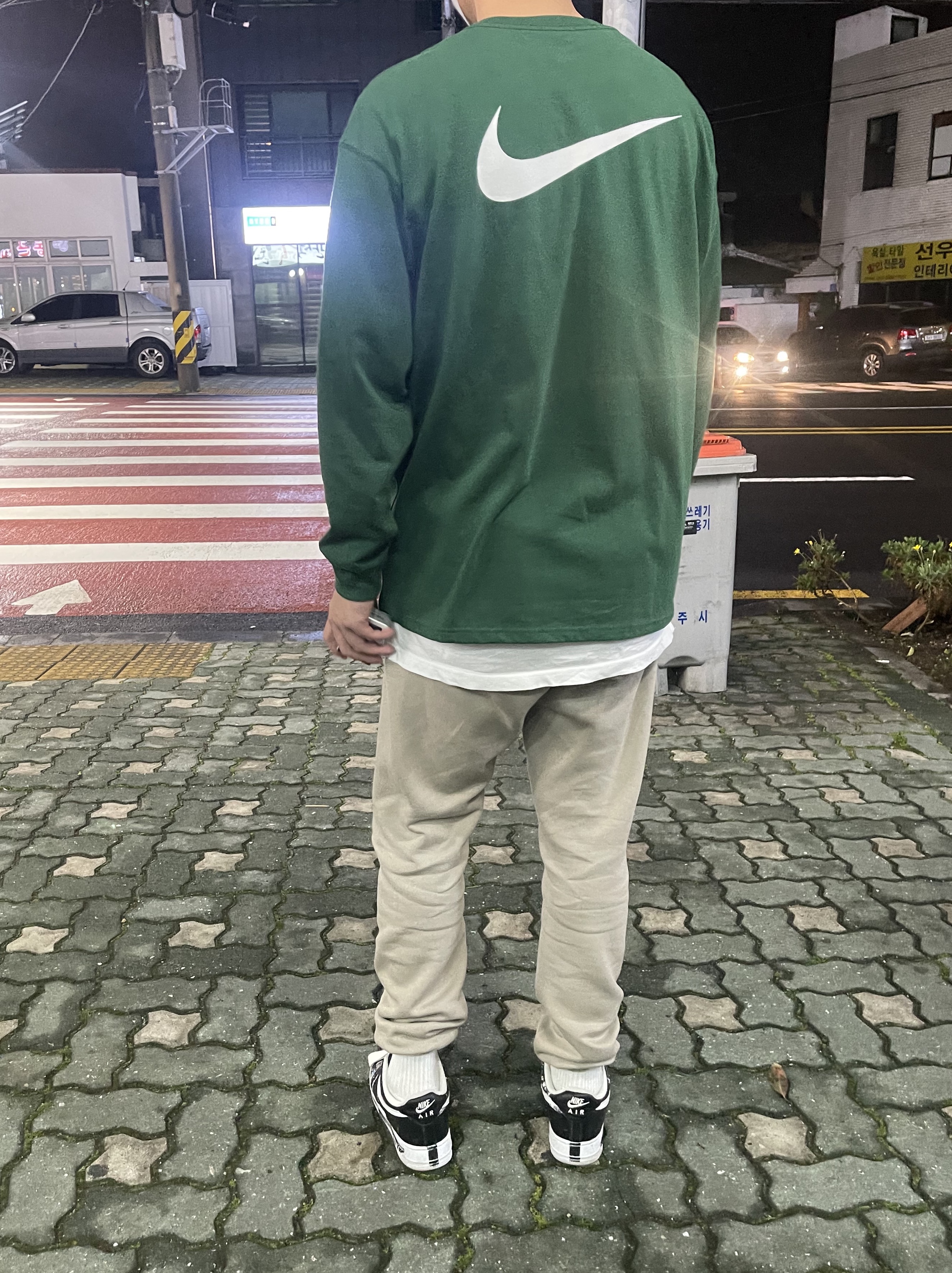 Nike x Stussy Big Swoosh LS T-Shirt Green - US/EU, Nike x Peaceminusone Air Force 1 Low Para-Noise 착용 스타일