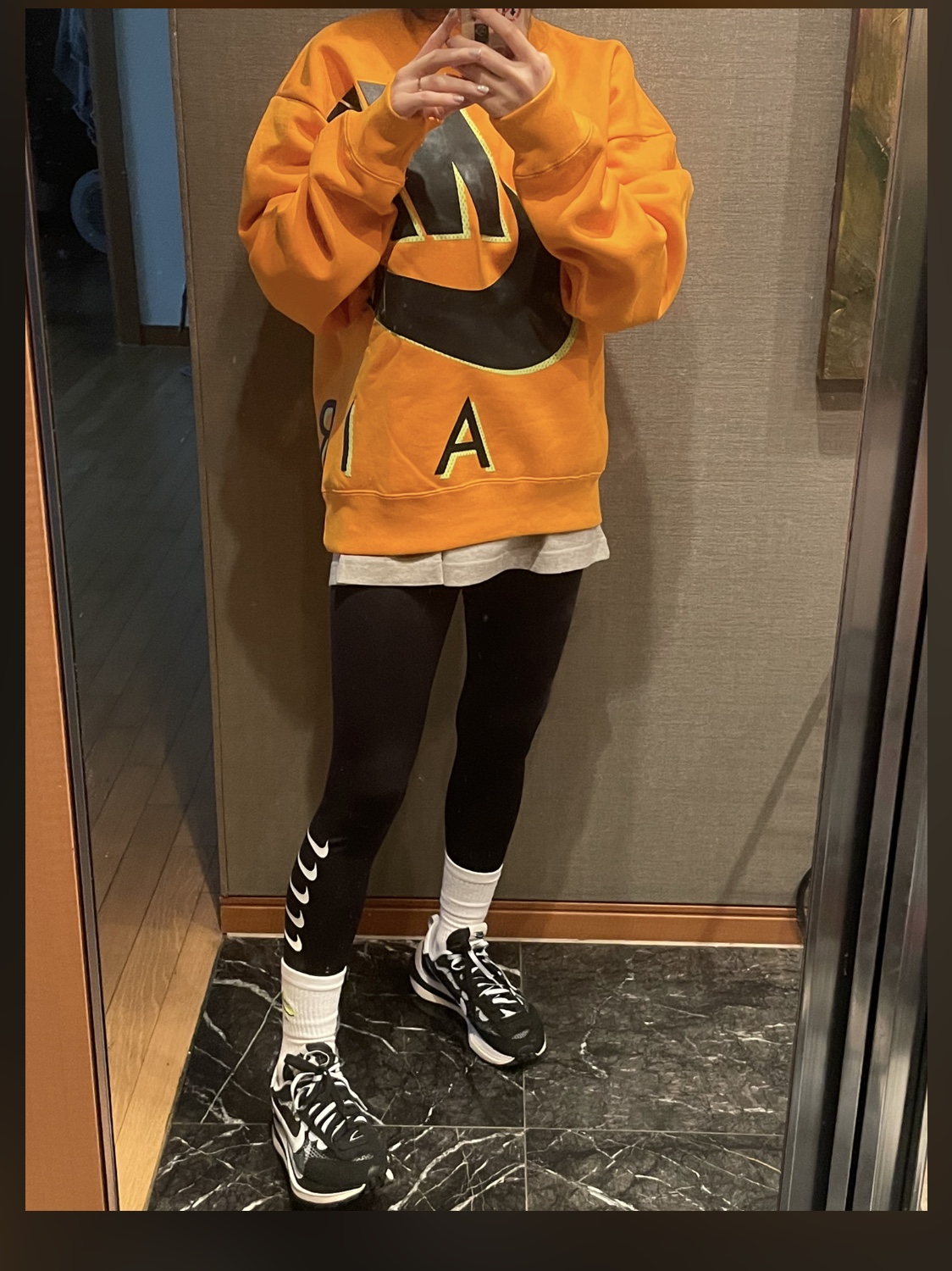 Nike x Kim Jones Fleece Crew Circuit Orange - Asia, Nike x Kim Jones Oversized T-Shirt Grey Heather - Asia 착용 스타일 - 1