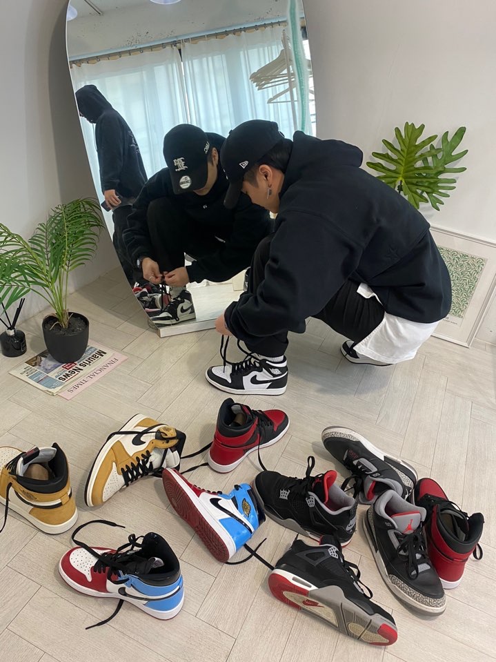 Jordan 1 Retro High OG Black White 2014, Jordan 1 Retro High Rookie of the Year 착용 스타일 - 1