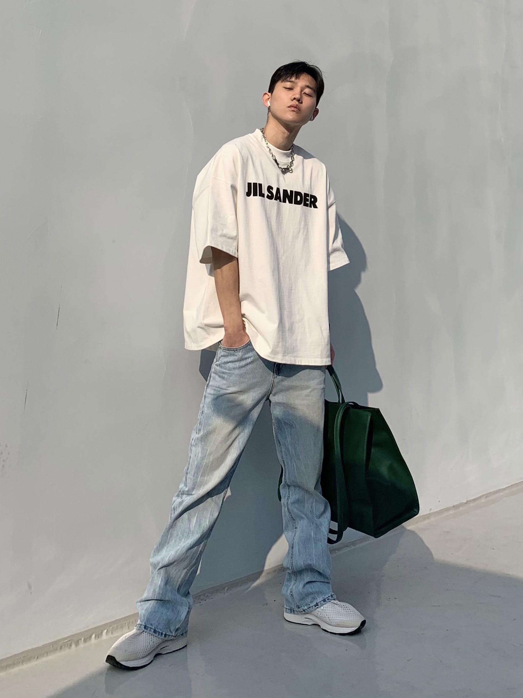 Asics x Vivienne Westwood Gel-Kayano 26 Birch White 착용 스타일 - 1