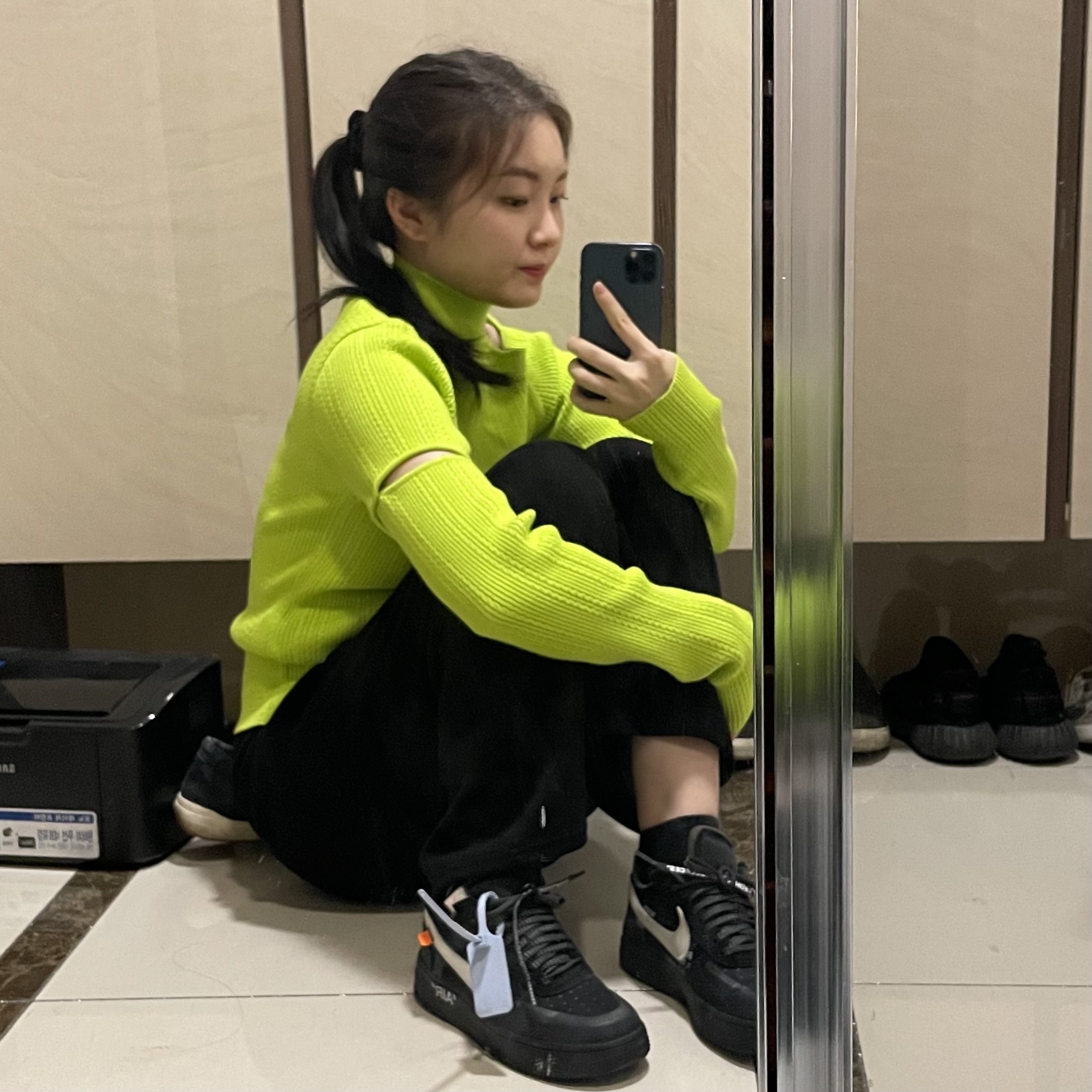 Nike x Off-White Air Force 1 Low Black White 착용 스타일