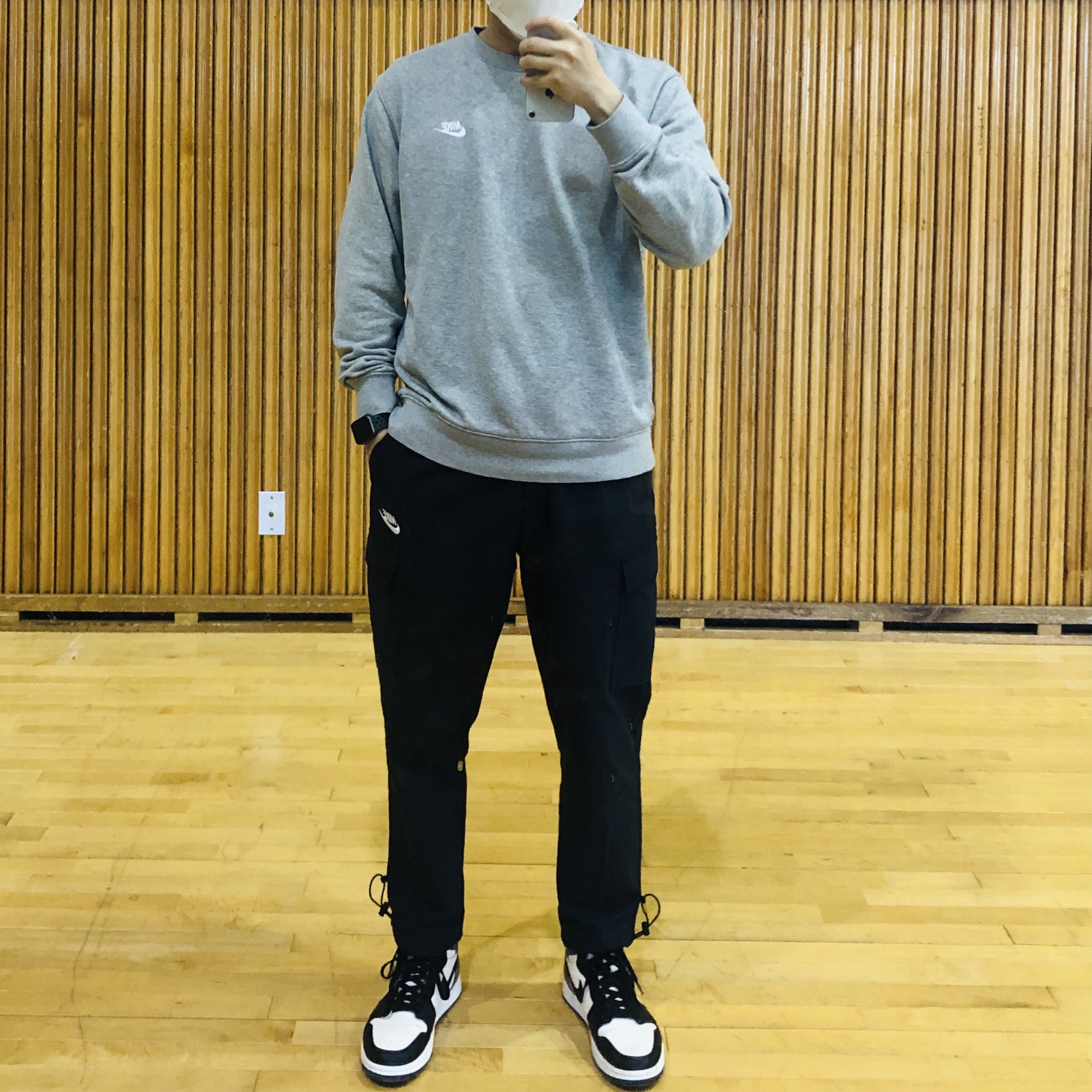 Jordan 1 Retro High OG Black Mocha 착용 스타일 - 1