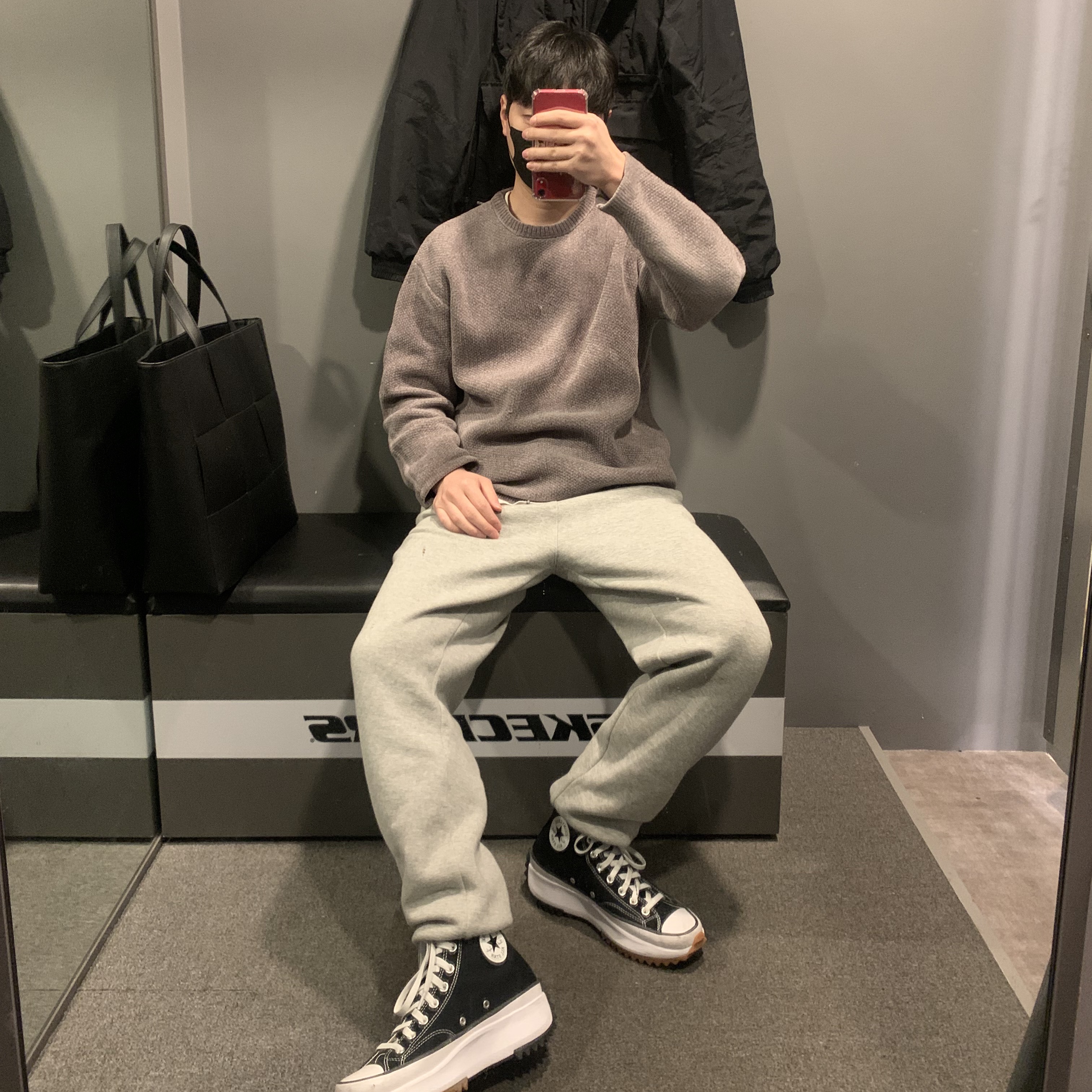 Converse Run Star Hike Hi Black White Gum, (W) Nike x Off-White Vapor Street Polarized Blue 착용 스타일 - 1
