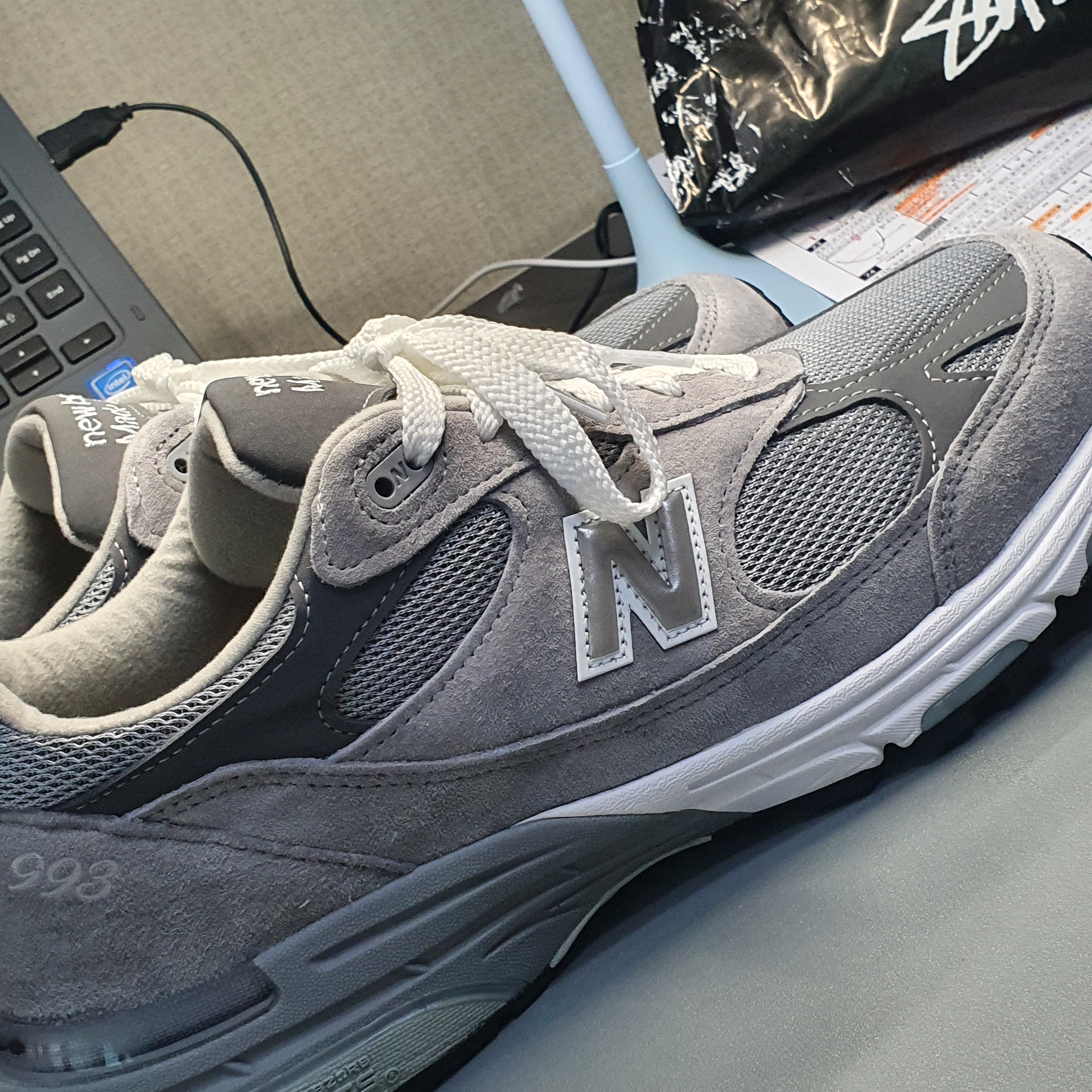 New Balance 993 Made in USA Grey - 2E Wide 착용 스타일