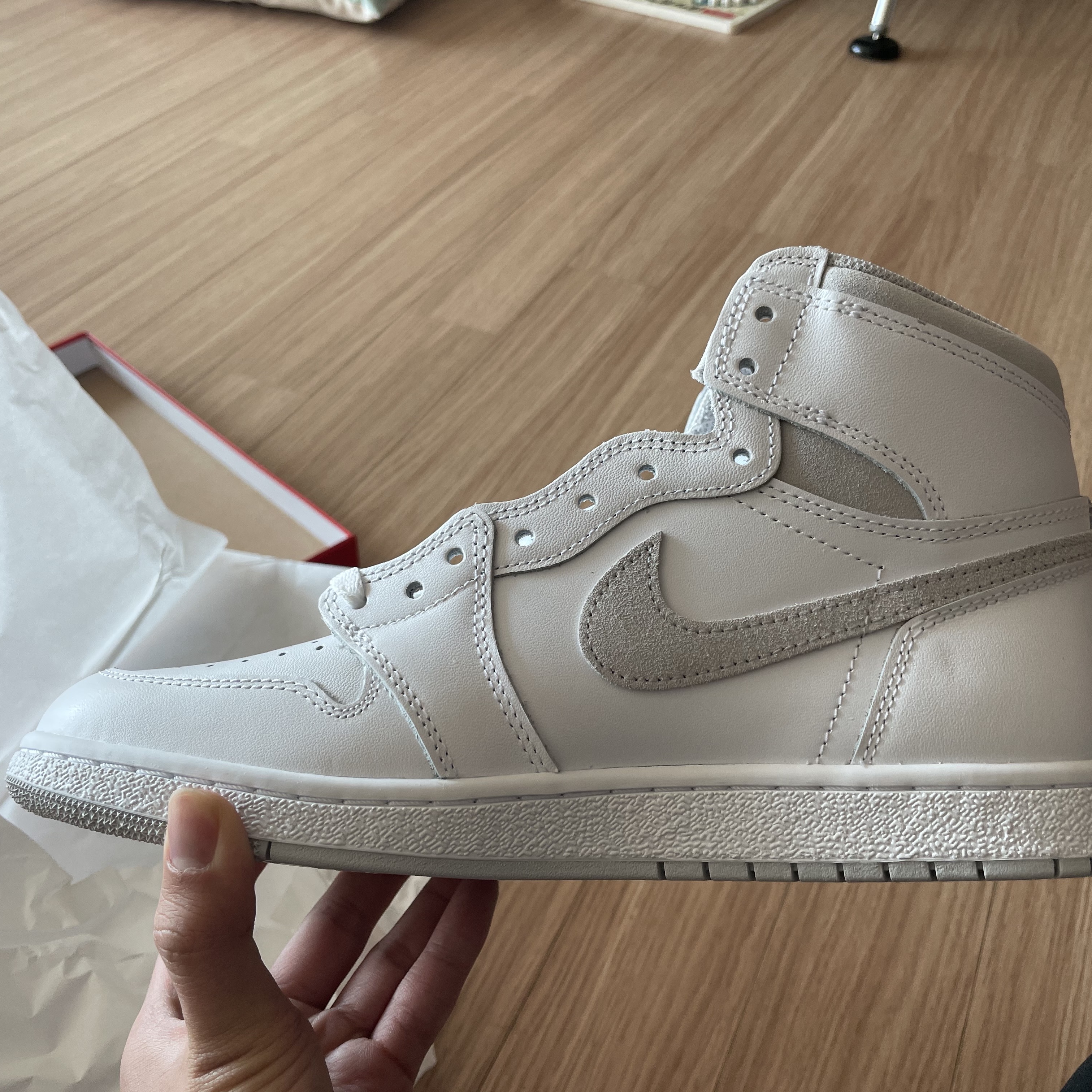Jordan 1 High 85 Neutral Grey 착용 스타일 - 3