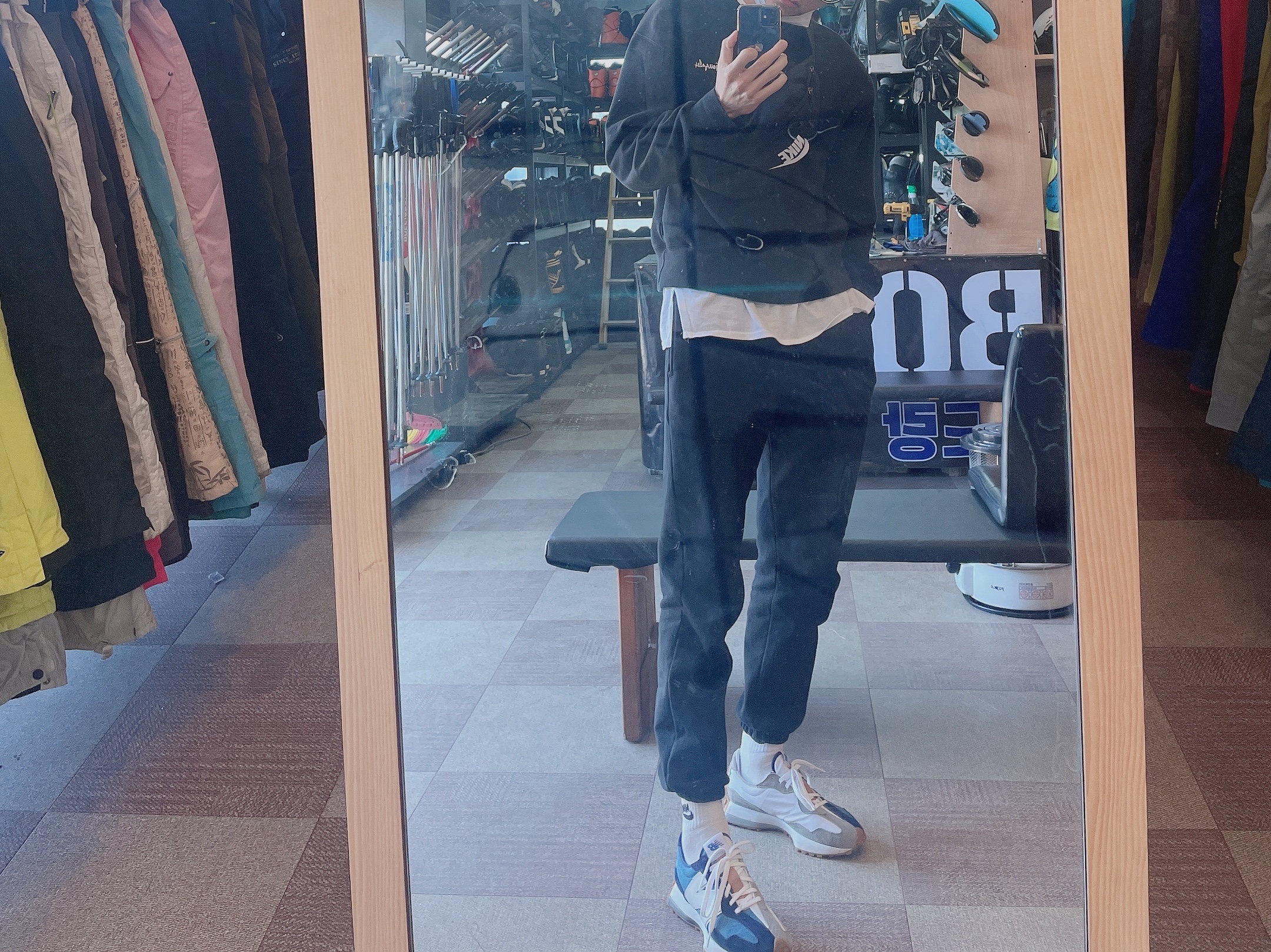 New Balance x Levi's 327 Navy (Levi's Tag) 착용 스타일