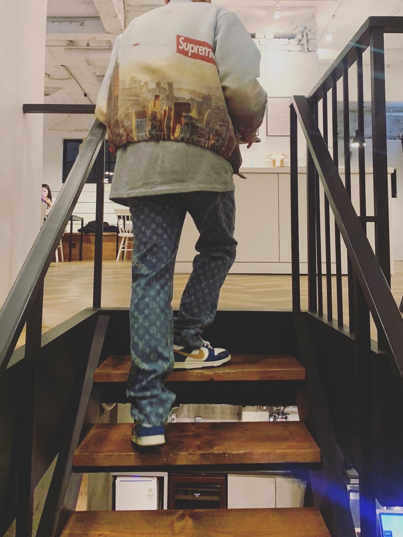 Nike x Kasina Dunk Low 80's Bus, Supreme Aerial Tapestry Harrington Jacket - 20FW 착용 스타일 - 1