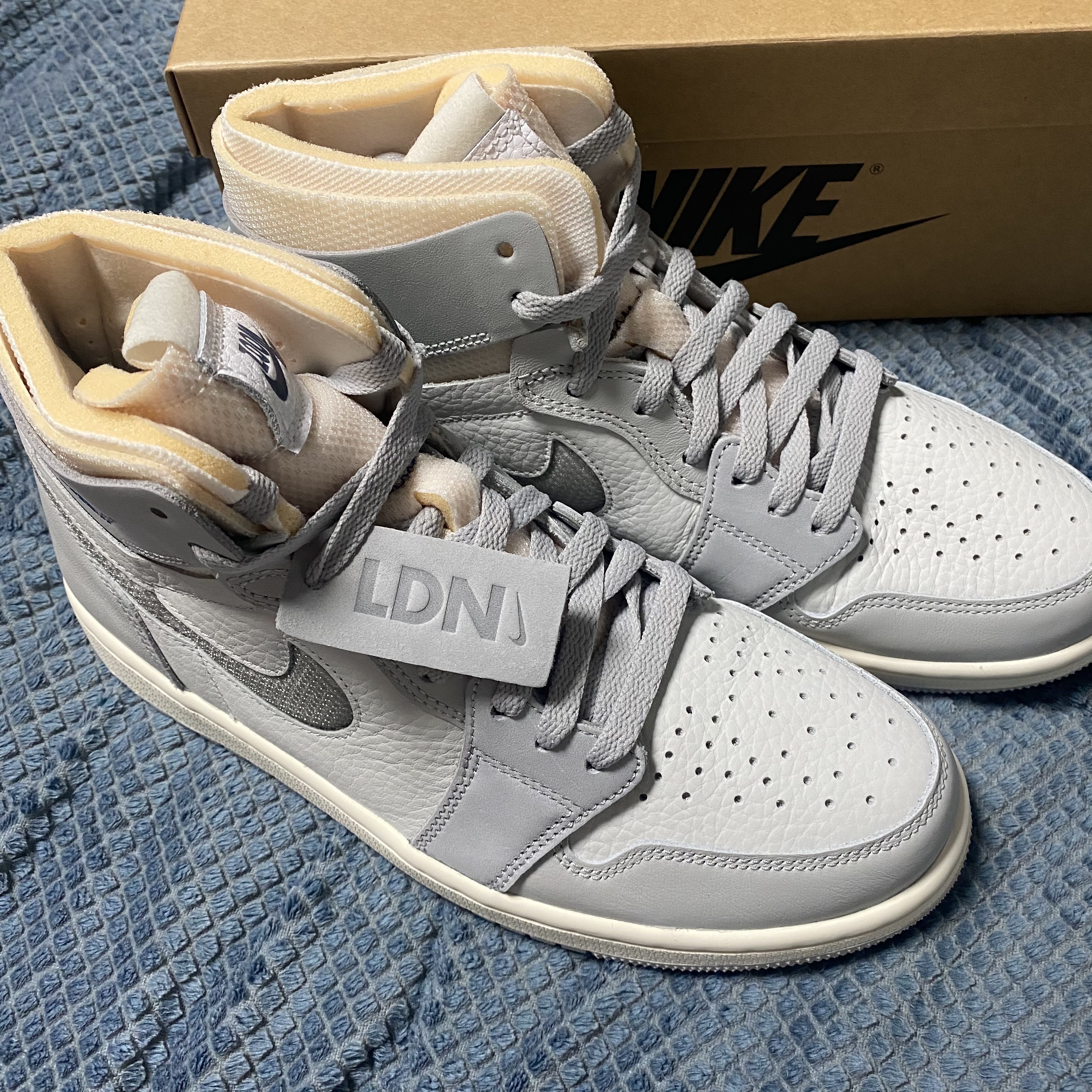 Jordan 1 Zoom Air CMFT London 착용 스타일