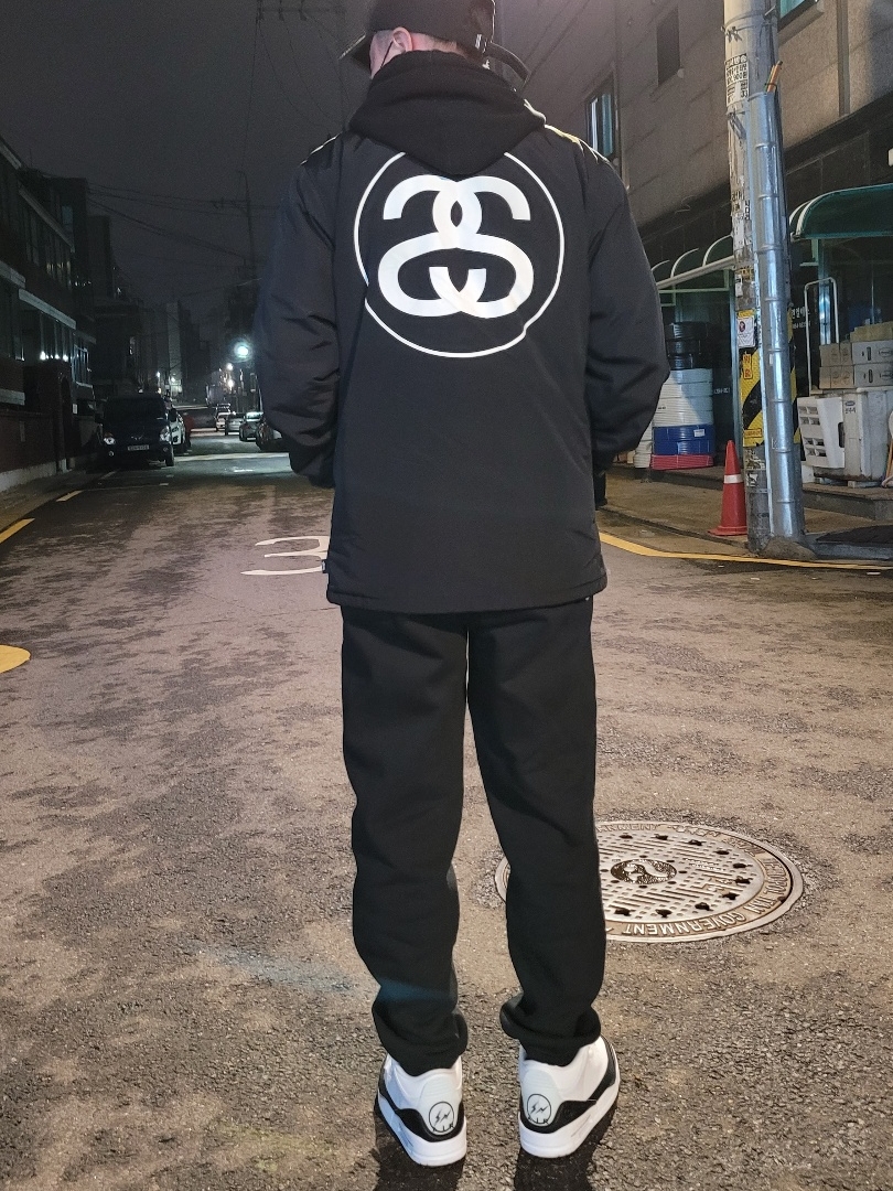 Jordan 3 x Fragment Retro SP White Black, Nike x Stussy NRG ZR Fleece Pants Black - US/EU 착용 스타일