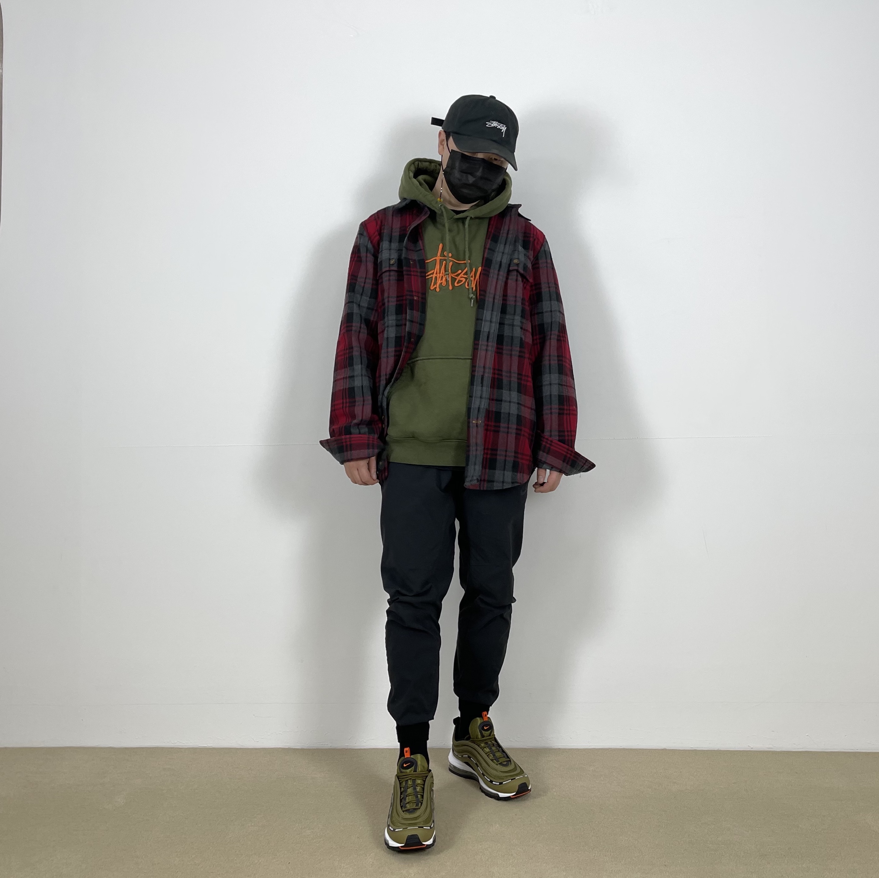 Nike x Undefeated Air Max 97 Militia Green 착용 스타일