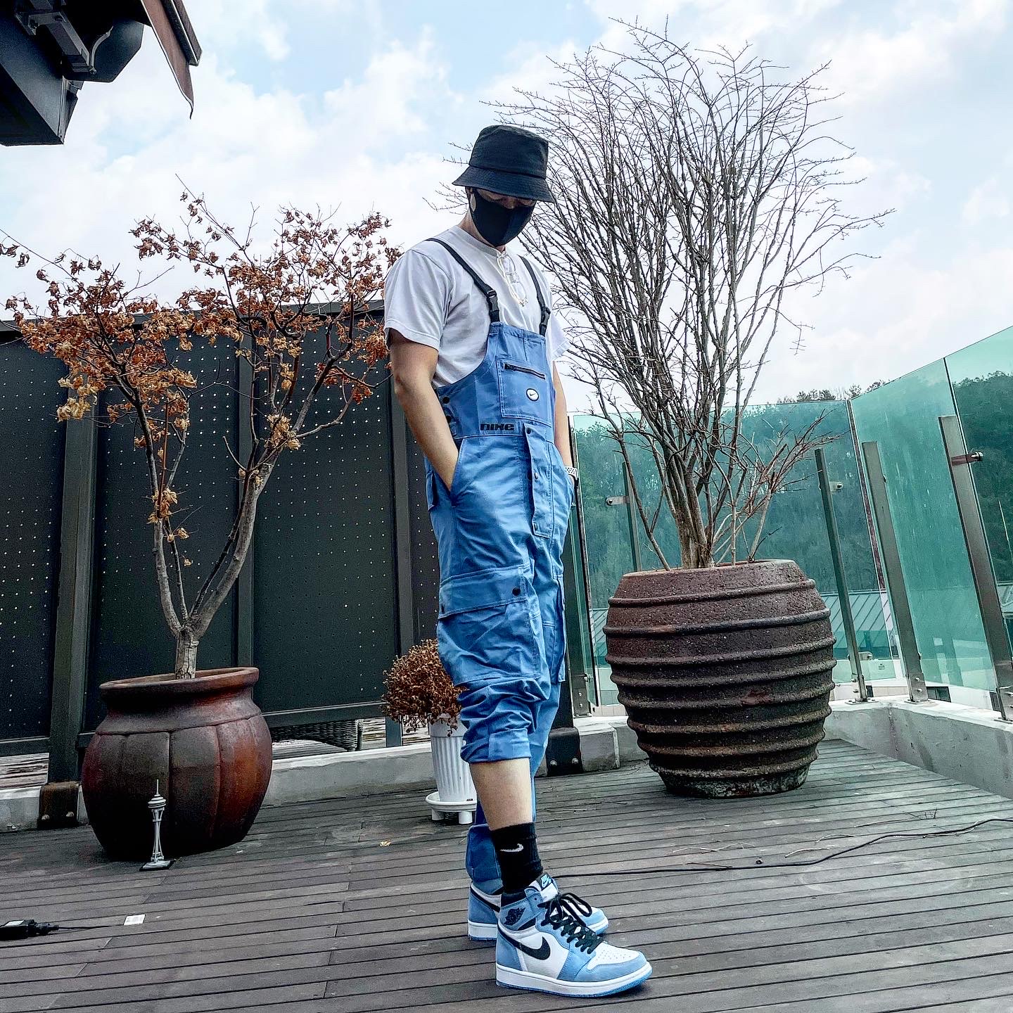 Jordan 1 Retro High OG University Blue 착용 스타일