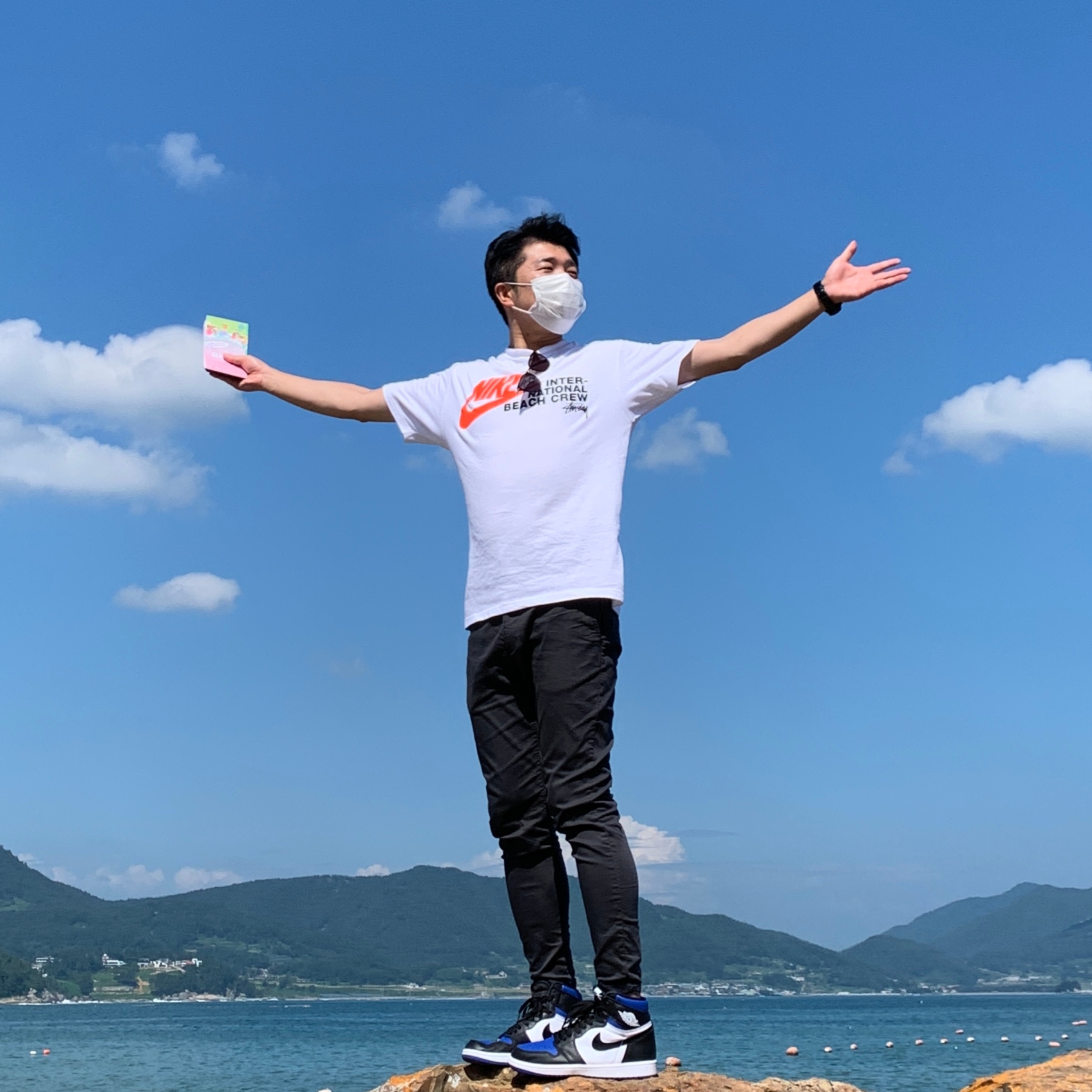 Nike x Stussy International Beach Crew T-Shirt White - Asia, Jordan 1 Retro High OG Royal Toe 착용 스타일