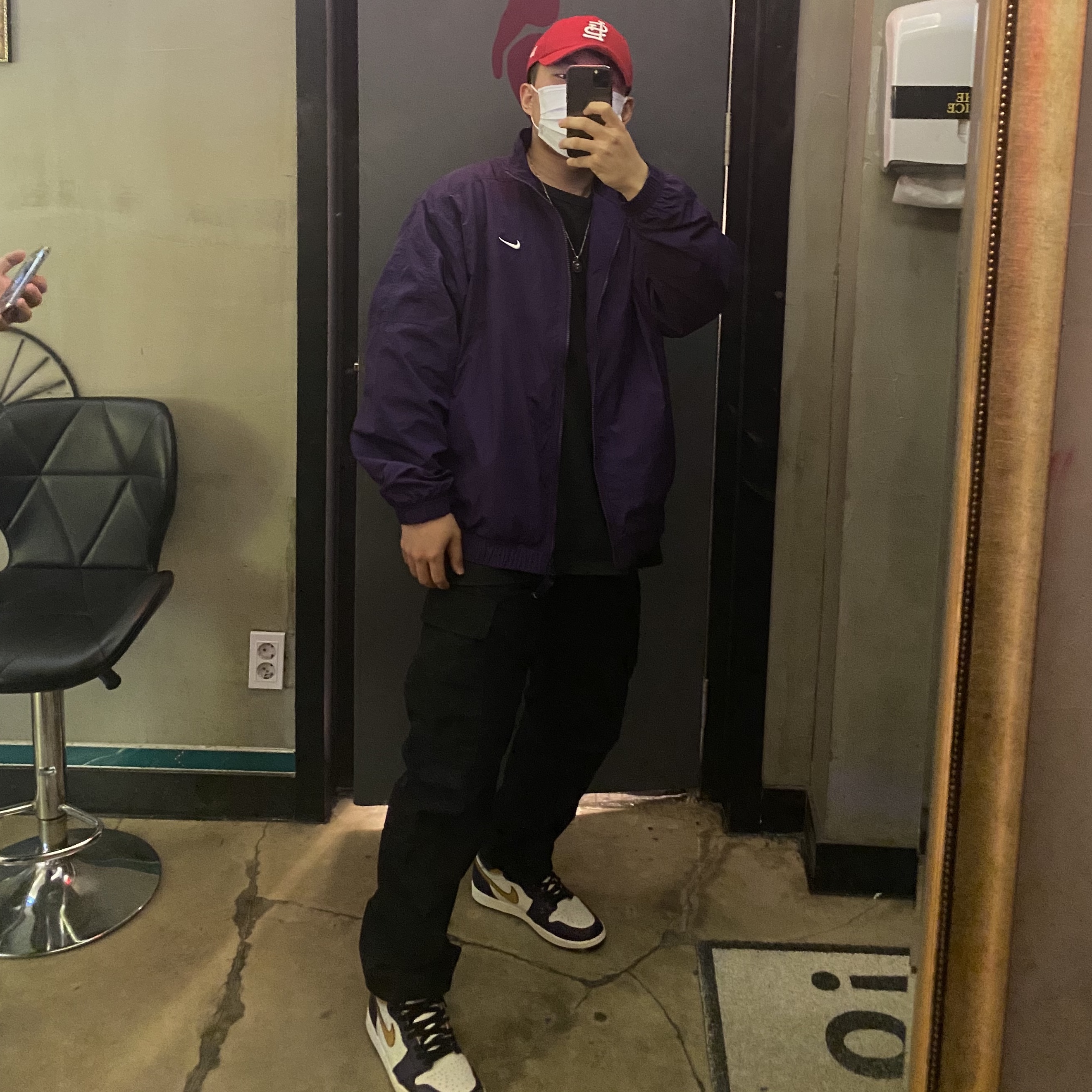 Jordan 1 Retro High OG Defiant SB LA to Chicago, Nike M NRG Track Jacket Purple 착용 스타일