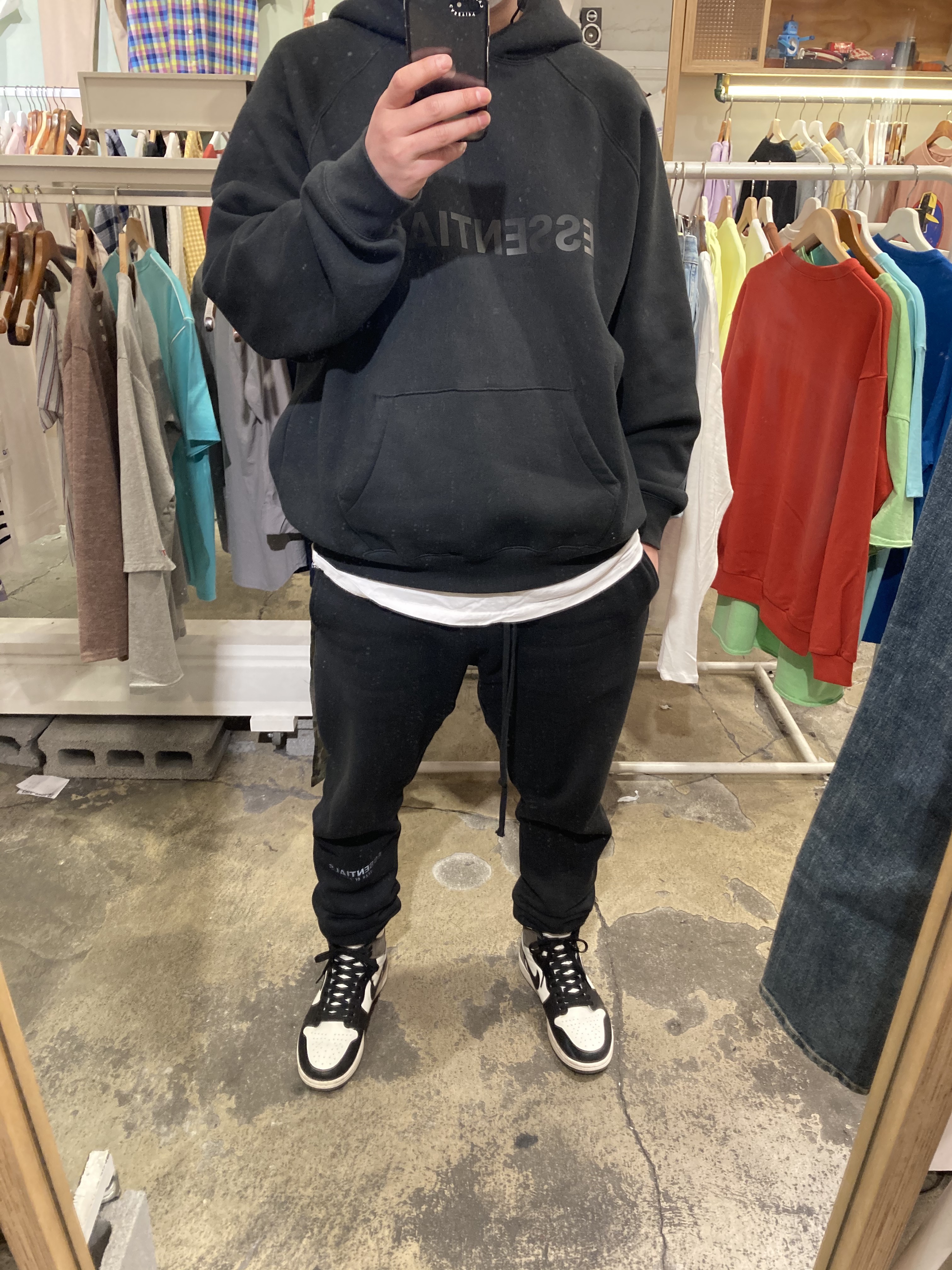 Essentials Sweatpants Dark Slate/Black 2020, Essentials 3D Silicon Applique Pullover Hoodie Dark Slate/Black 2020 착용 스타일