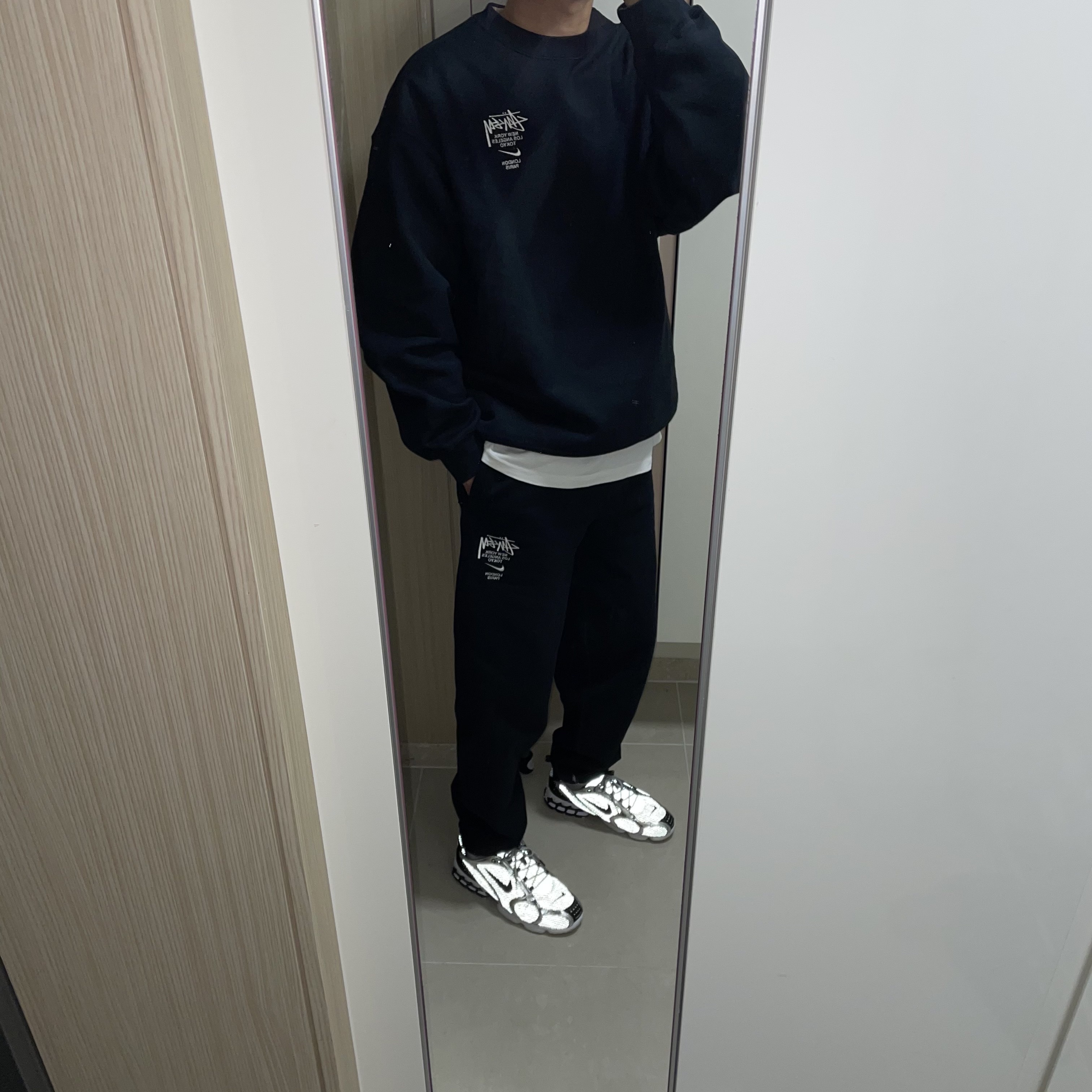 Nike x Stussy NRG ZR Fleece Crewneck Black - US/EU, Nike x Stussy NRG ZR Fleece Pants Black - US/EU 착용 스타일 - 1