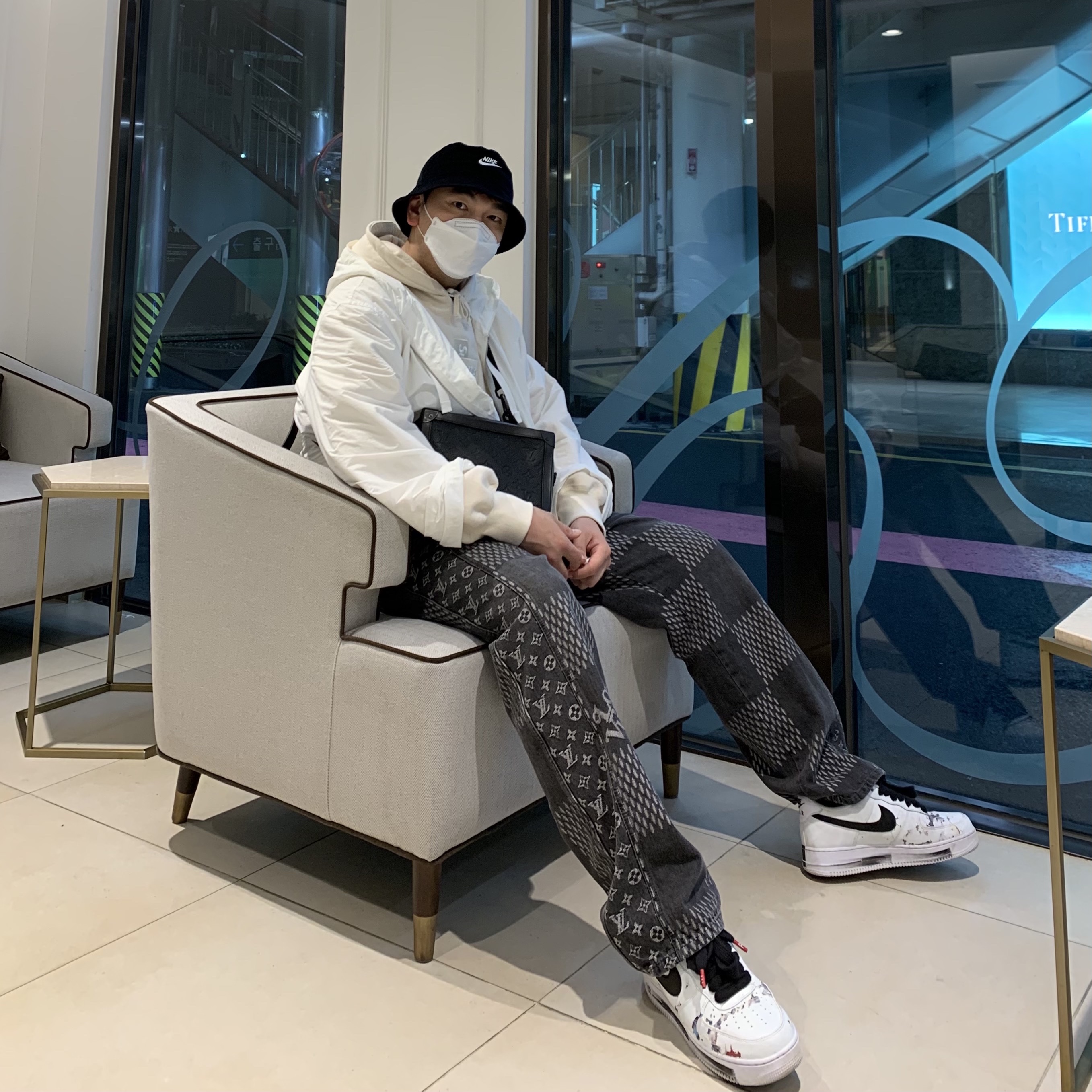 Nike x Peaceminusone Air Force 1 Low Para-Noise 2.0 착용 스타일