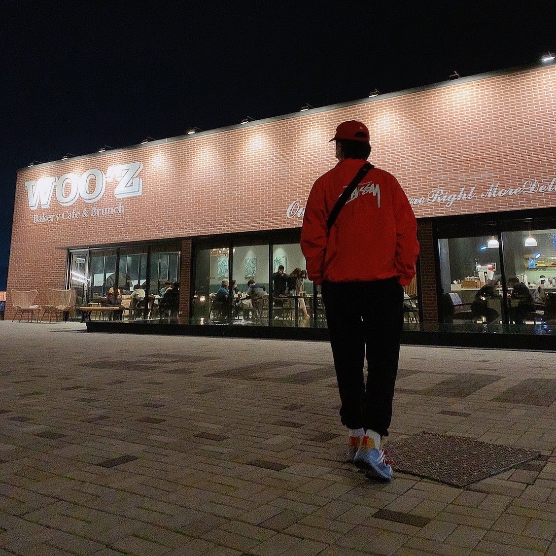 Nike x Stussy Windrunner Jacket Habanero Red, Nike x Tom Sachs Mars Yard Overshoe 3.0 착용 스타일