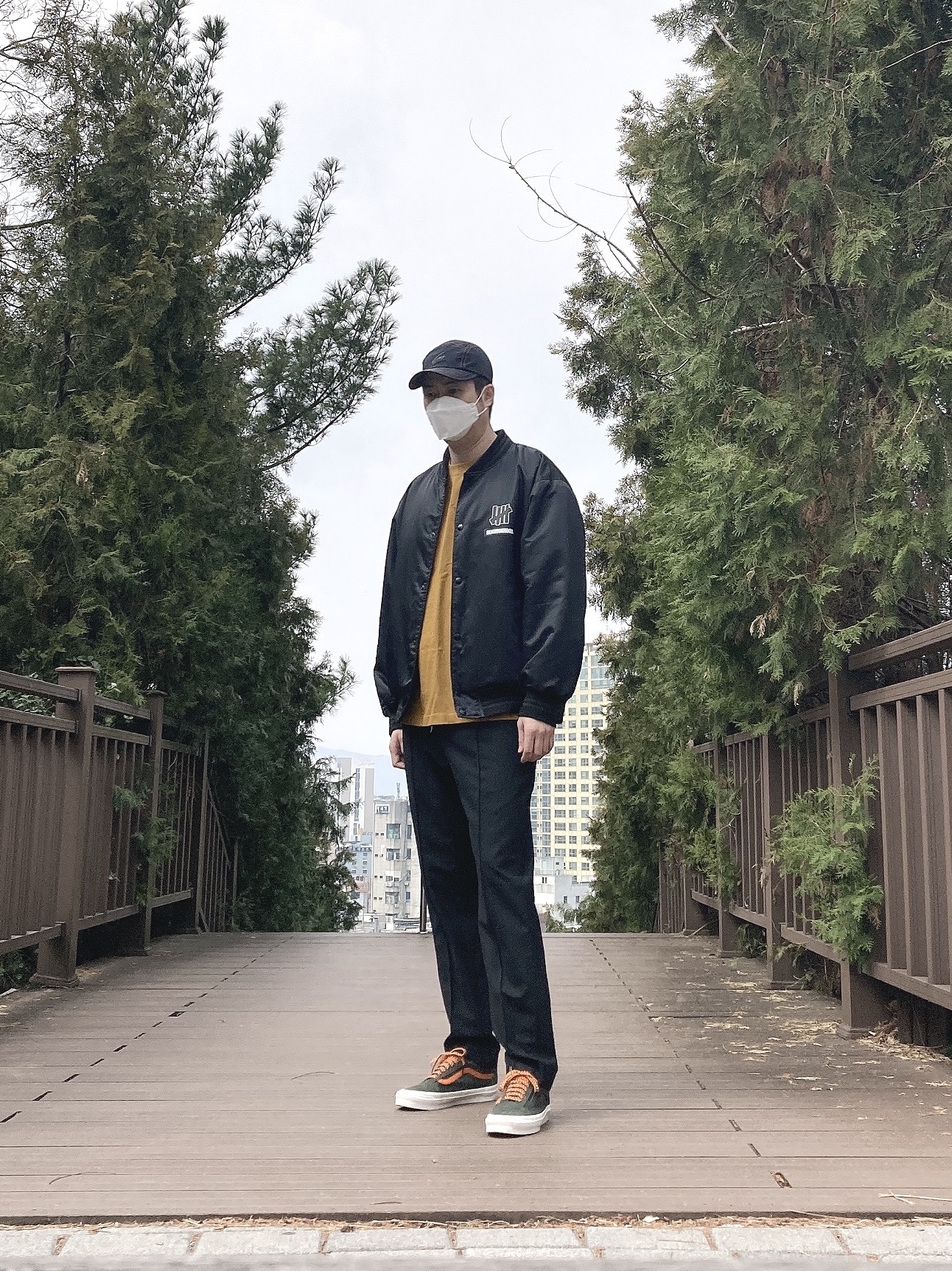 Vans Vault x Porter OG Old Skool LX Forest night 착용 스타일 - 1