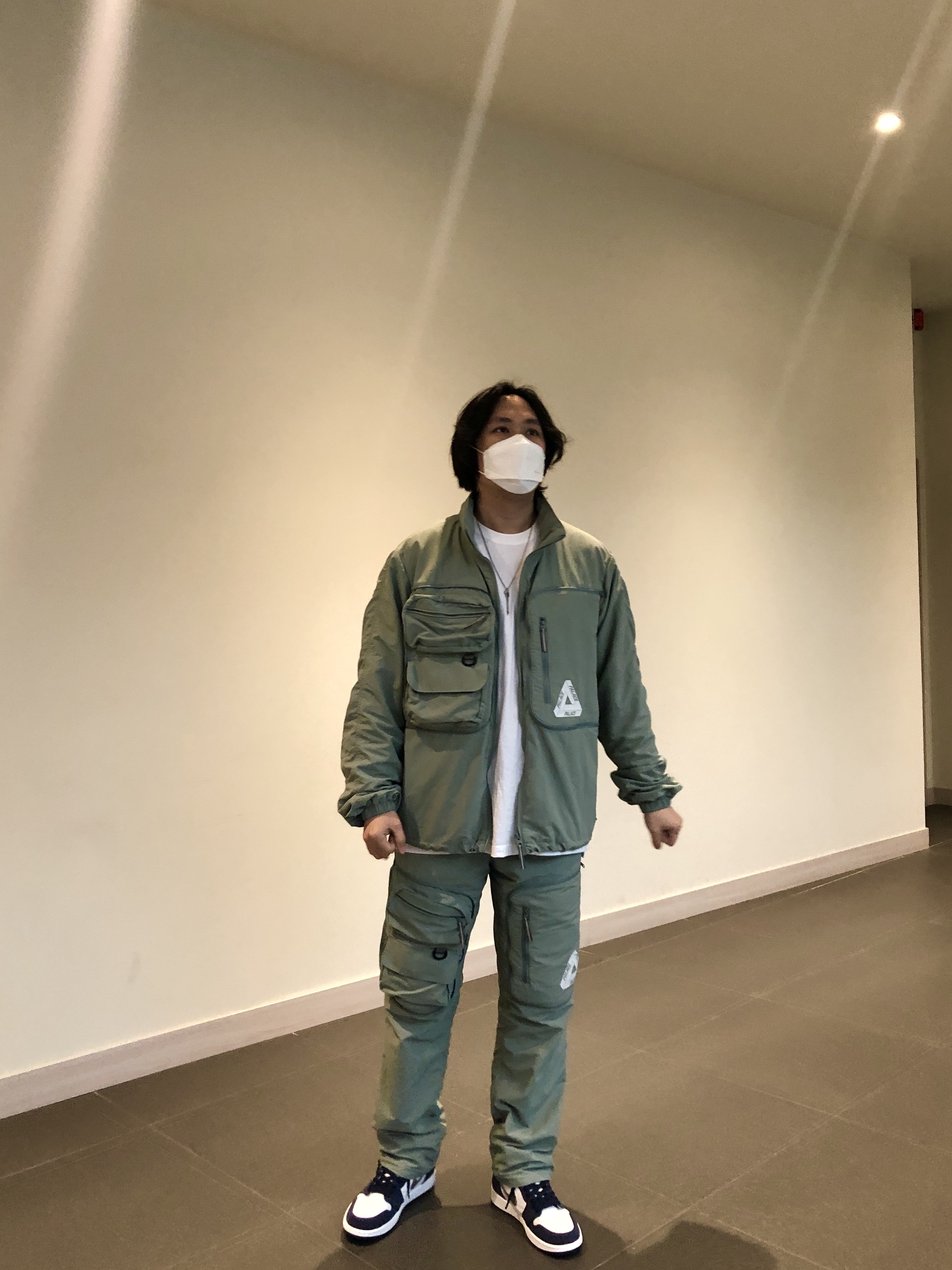 Palace Travel Jacket Slate Grey - 21SS, Palace Travel Cargos Slate Grey - 21SS 착용 스타일