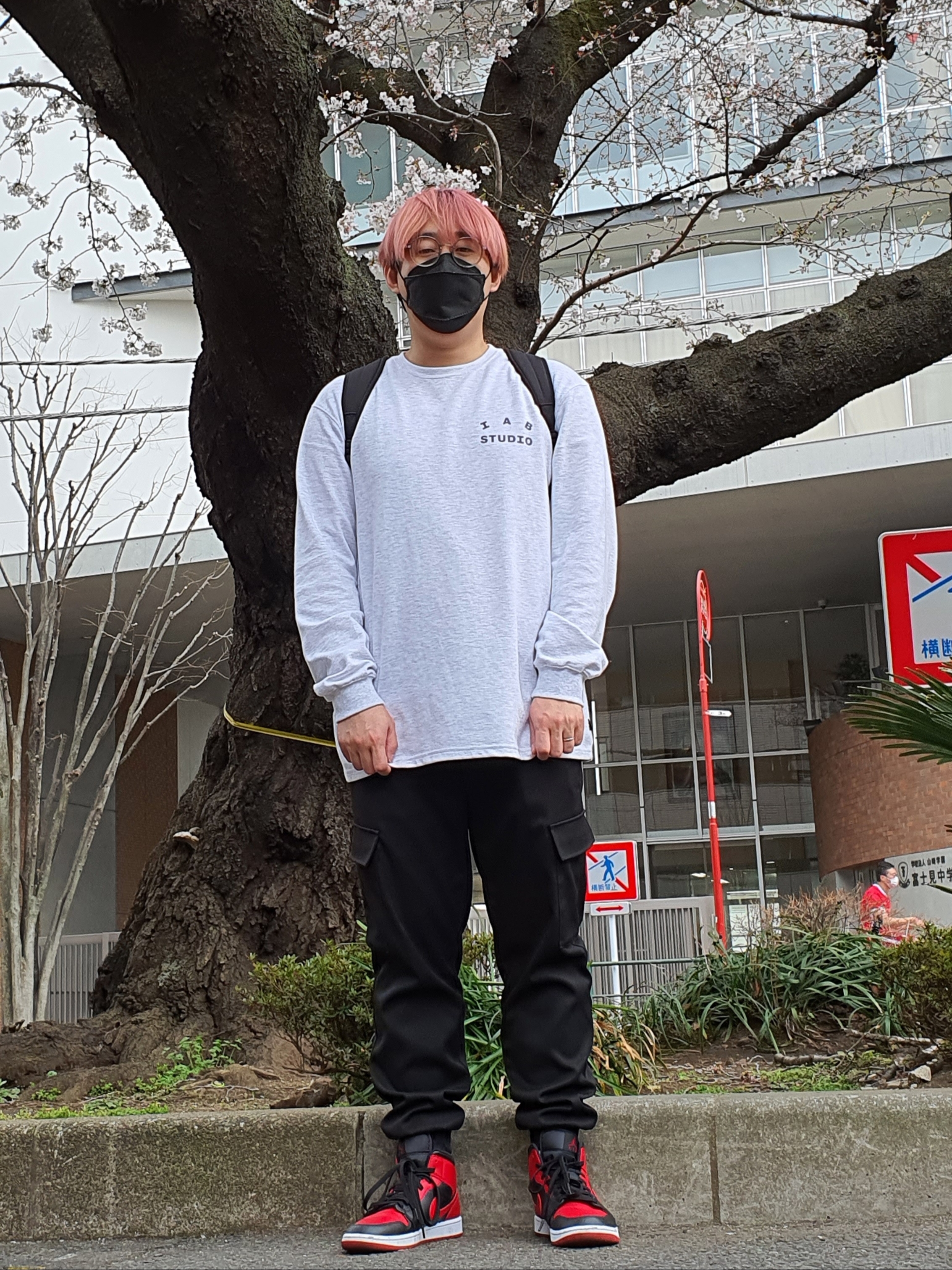 IAB Studio Long Sleeve Light Gray, Jordan 1 Mid Bred Banned 2020 착용 스타일