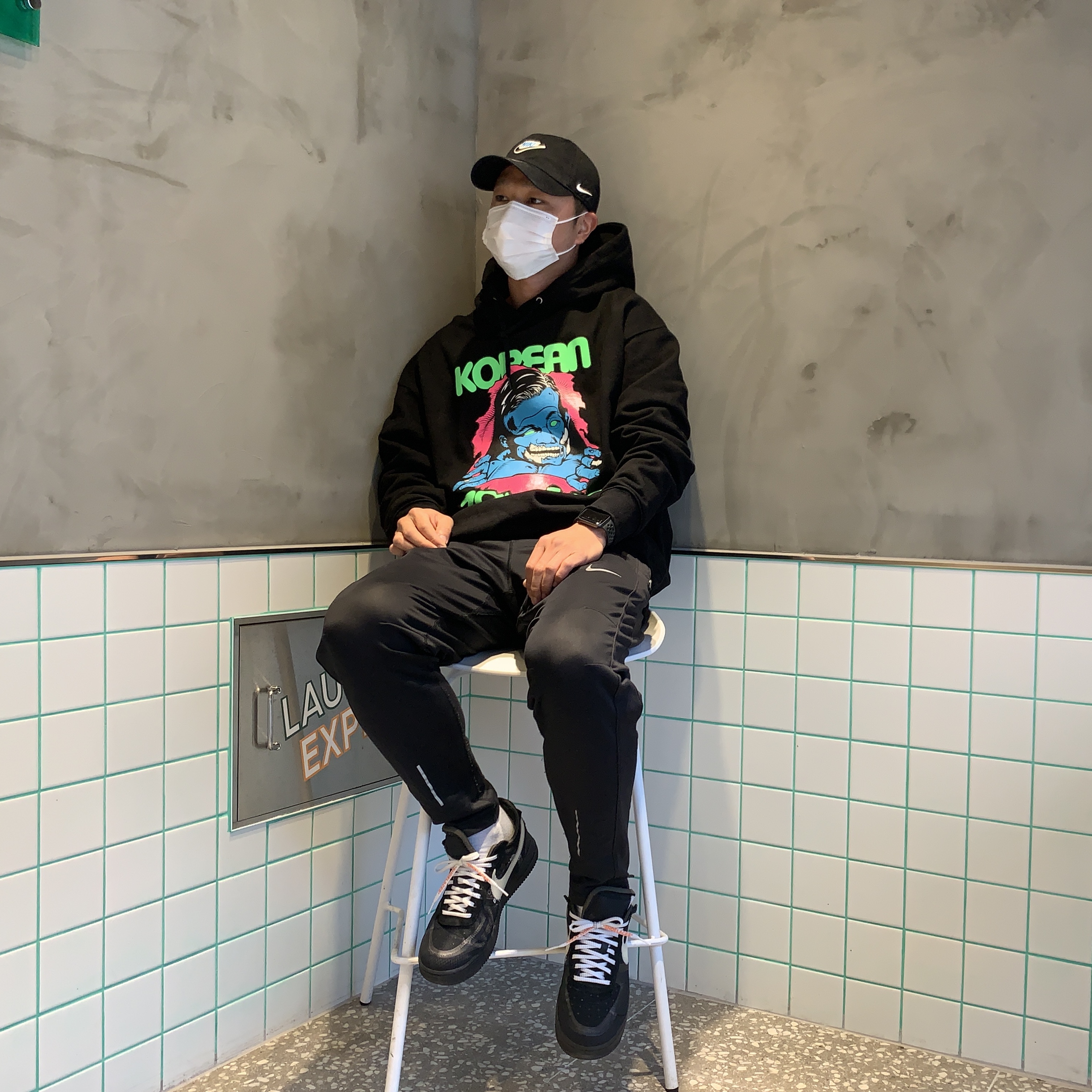 Nike x Off-White Air Force 1 Low Black White 착용 스타일