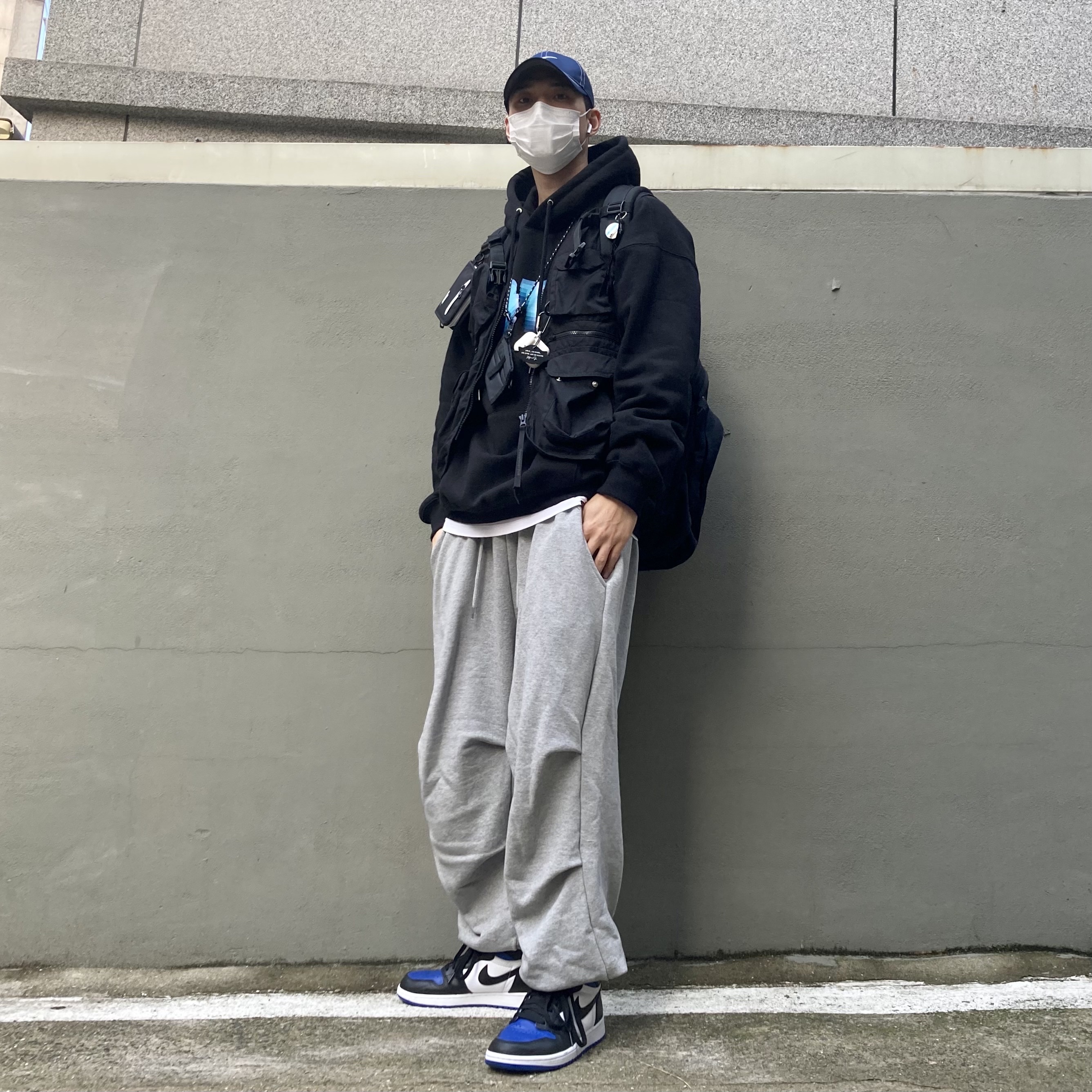 Jordan 1 Retro High OG Royal Toe 착용 스타일 - 3