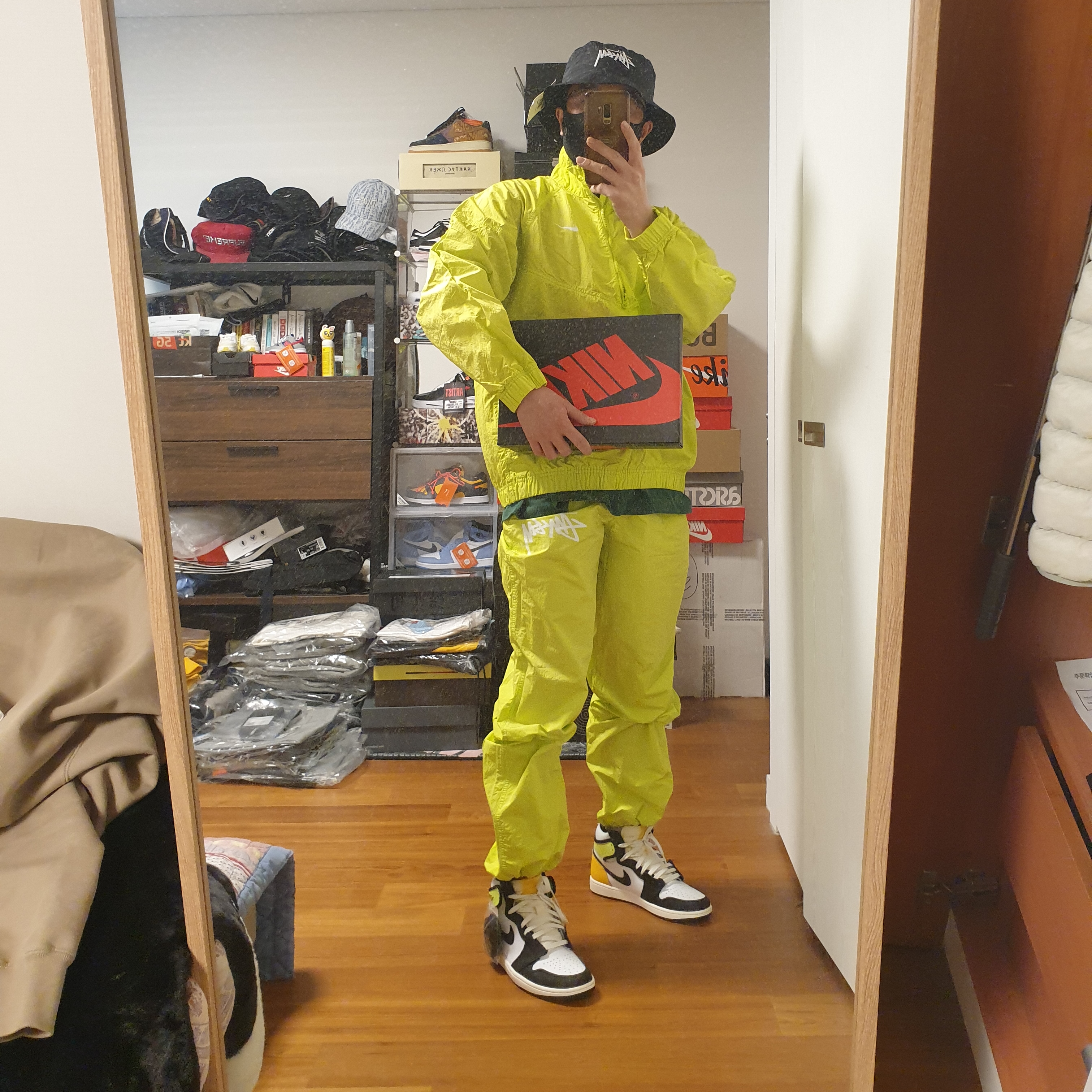 Nike x Stussy Windrunner Jacket Bright Cactus, Nike x Stussy WT T-Shirt Green - Asia 착용 스타일 - 1