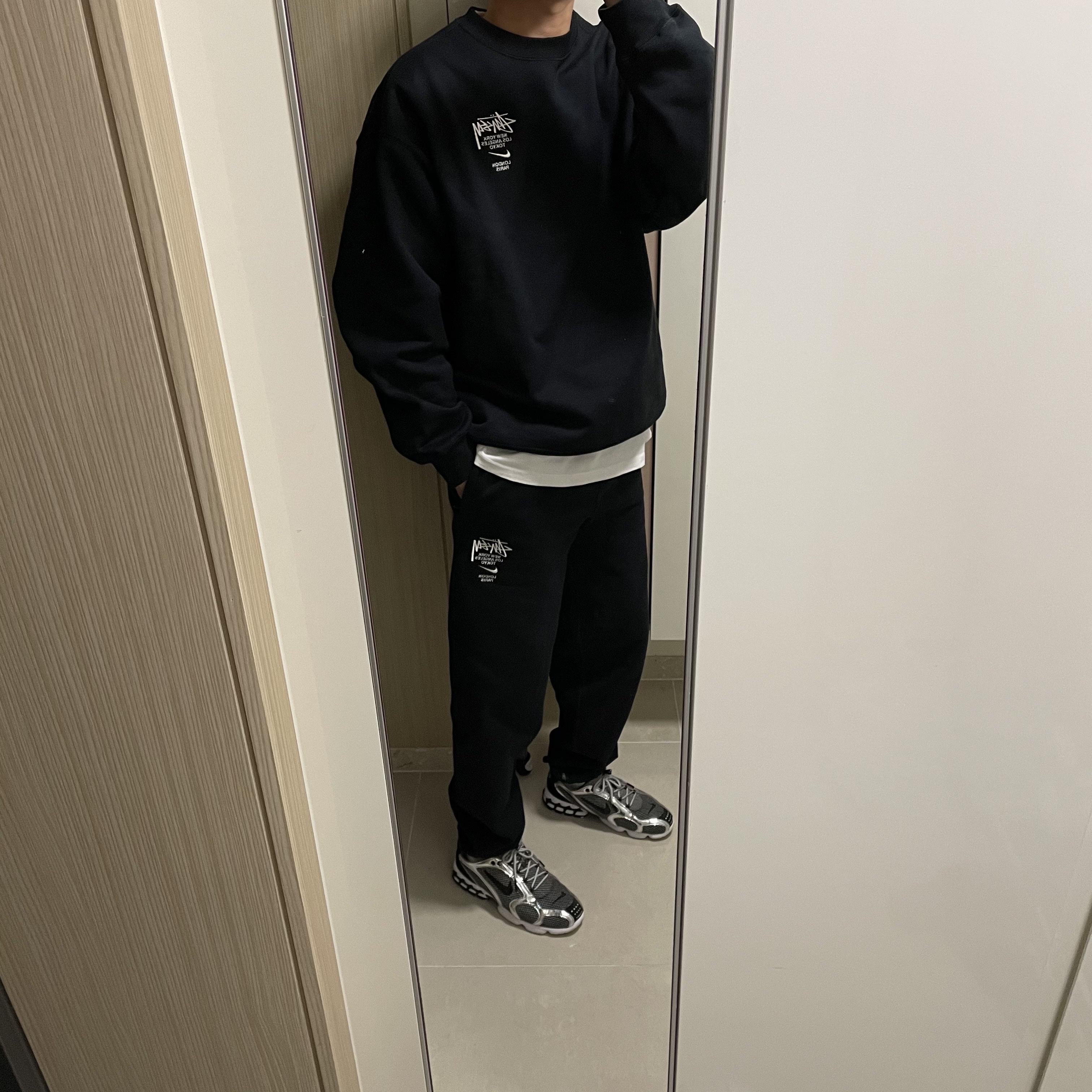 Nike x Stussy NRG ZR Fleece Crewneck Black - US/EU, Nike x Stussy NRG ZR Fleece Pants Black - US/EU 착용 스타일 - 2