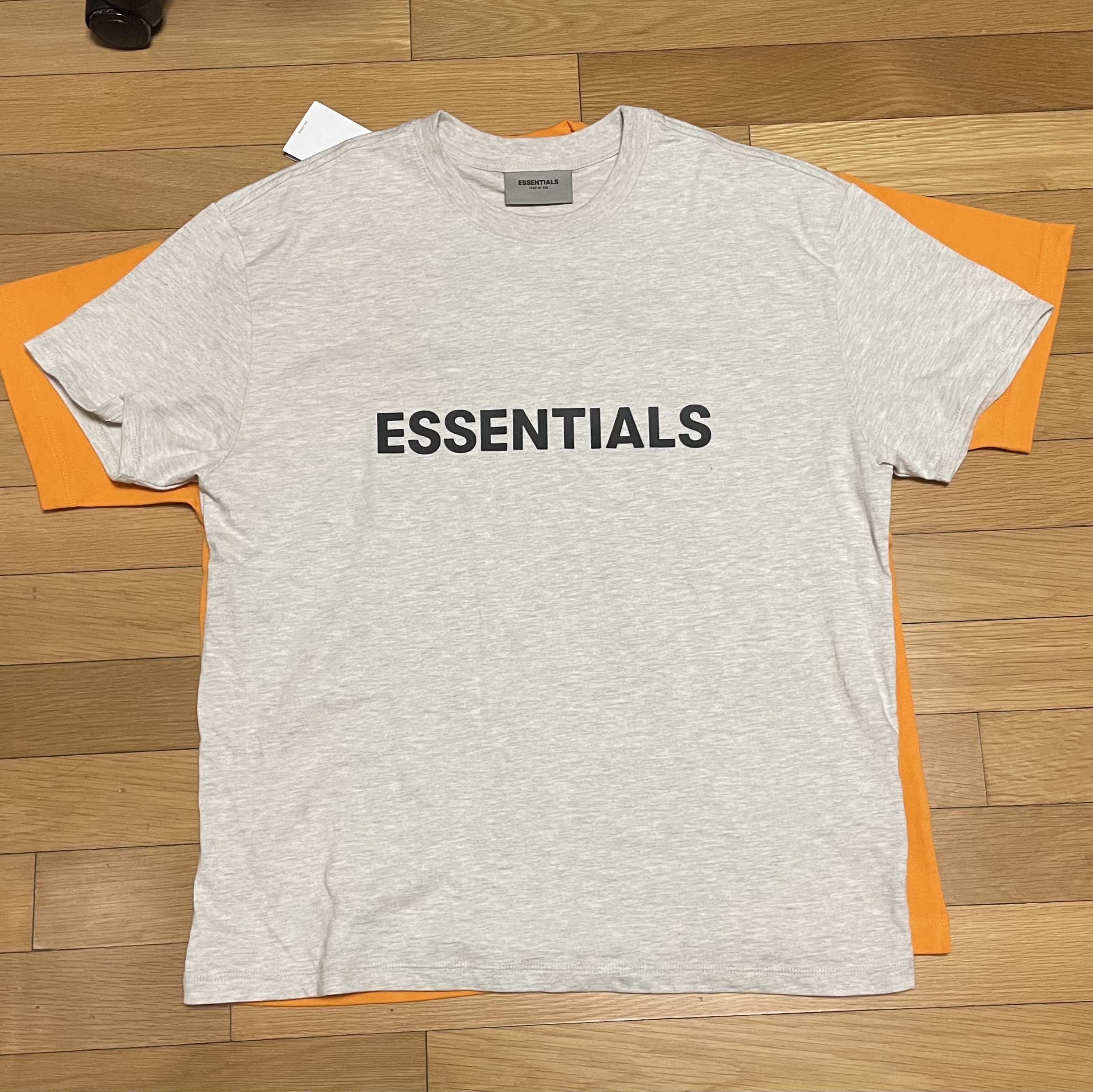 Nike x Kim Jones Oversized T-Shirt Circuit Orange - Asia, Essentials 3D Silicon Applique Boxy T-Shirt Oatmeal/Oatmeal Heather/Light Heather Oatmeal 2020 착용 스타일 - 2
