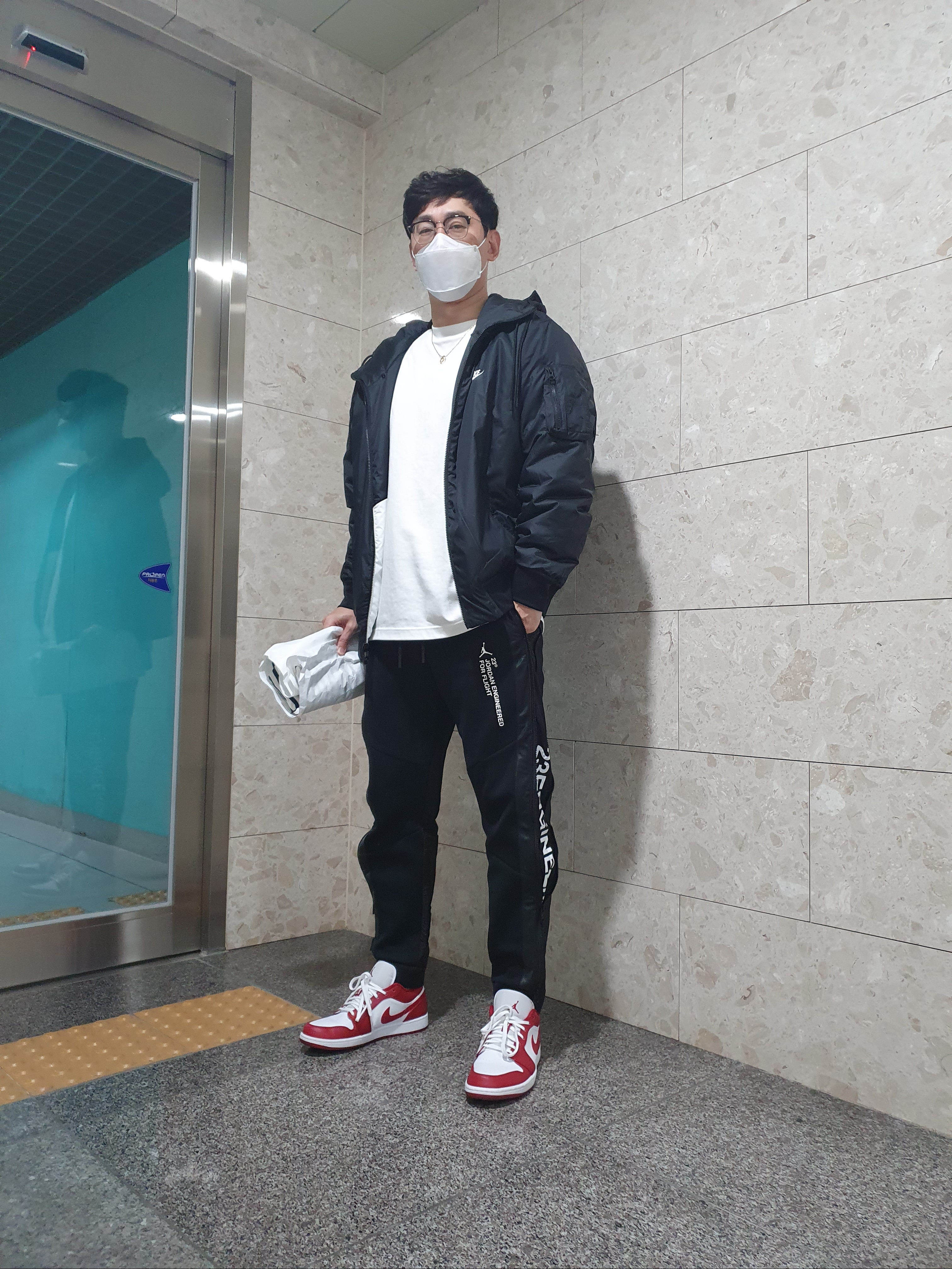 Jordan 1 Low Gym Red White 착용 스타일