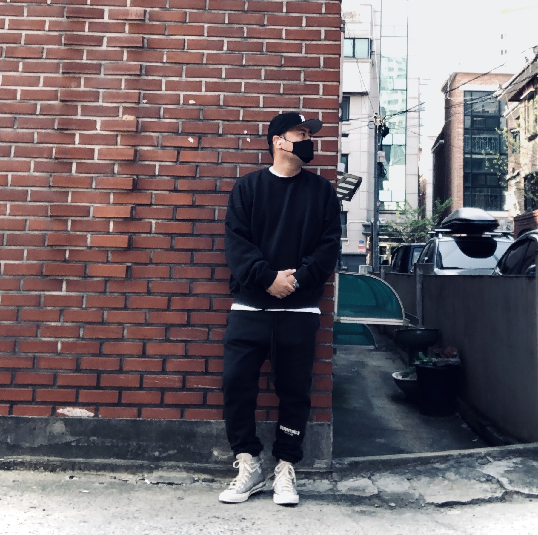 Converse x Fear of God Essentials Chuck 70 Hi Grey, Essentials Sweatpants Dark Slate/Black 2020 착용 스타일 - 2
