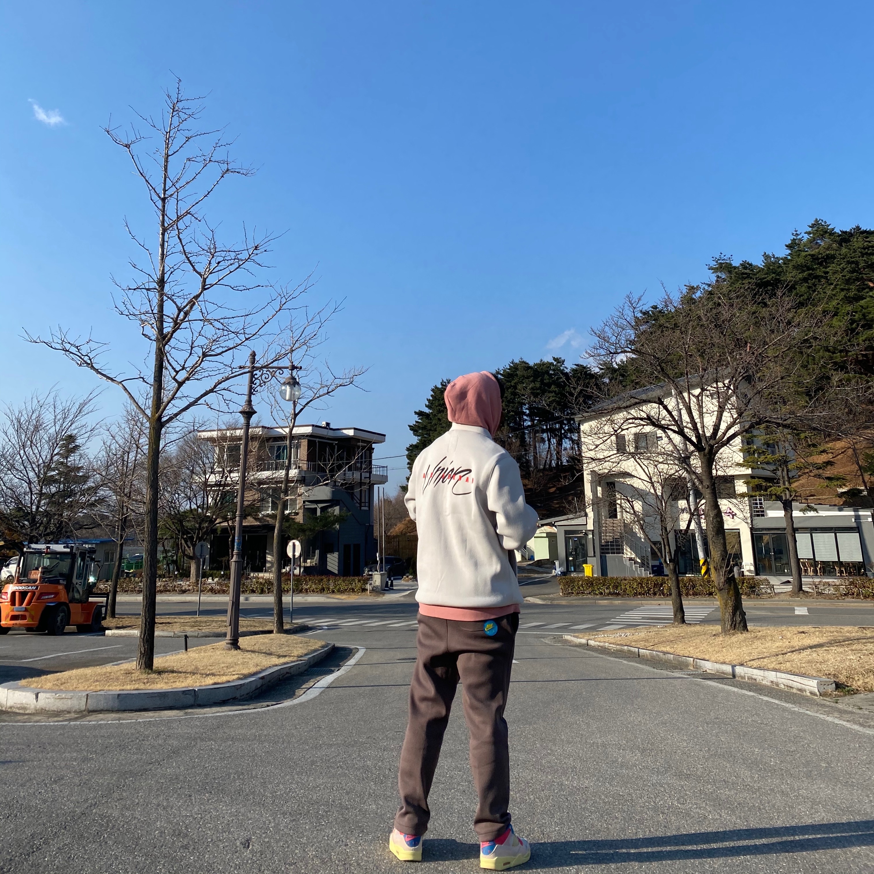 Jordan 4 x Union Retro Guava Ice, Jordan x Union Leisure Pants Ironstone 착용 스타일 - 2